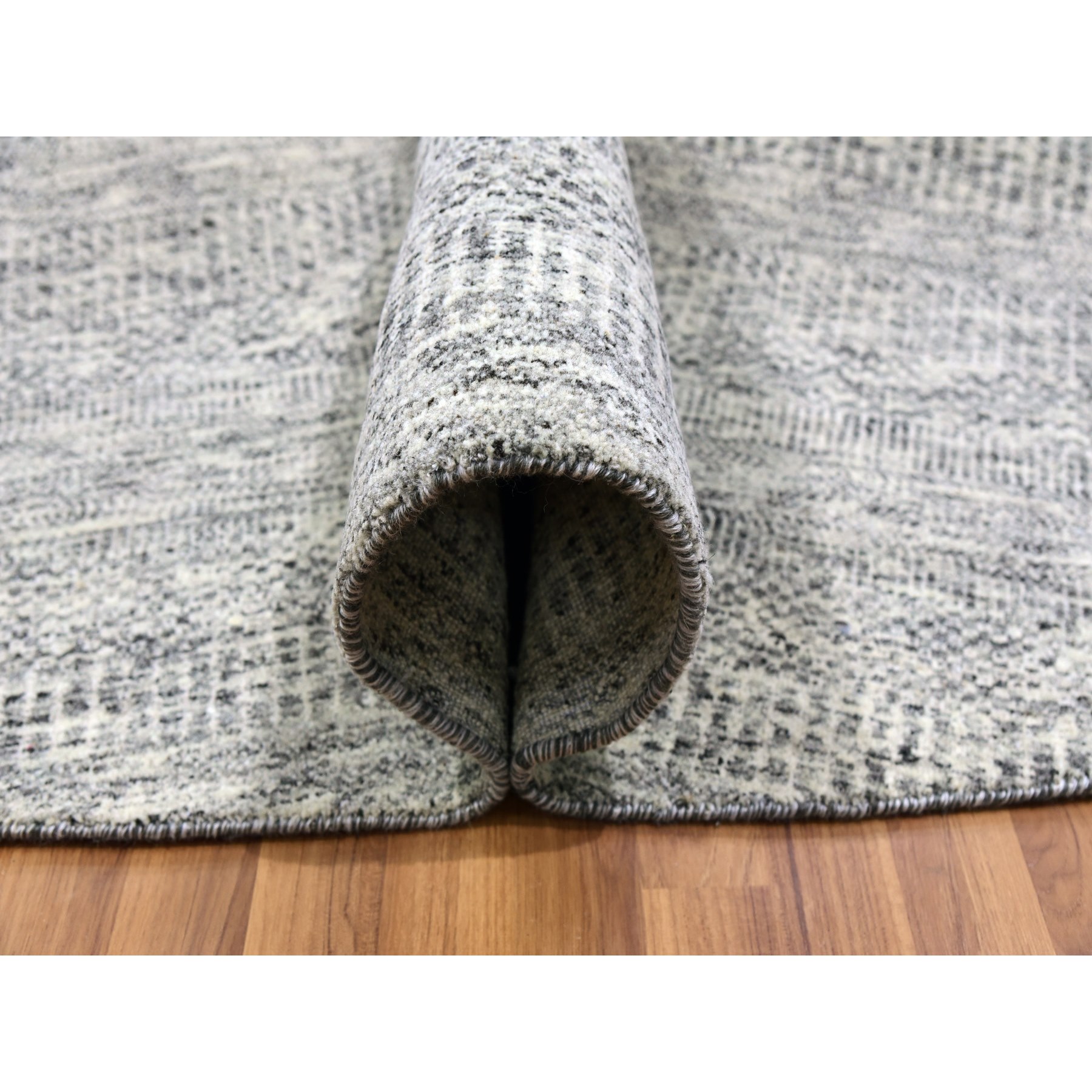 11'x11' Bright Gray, Modern Grass Design, Tone on Tone, Undyed Natural Wool, Hand Knotted, Round Oriental Rug HR79507 - Image 5