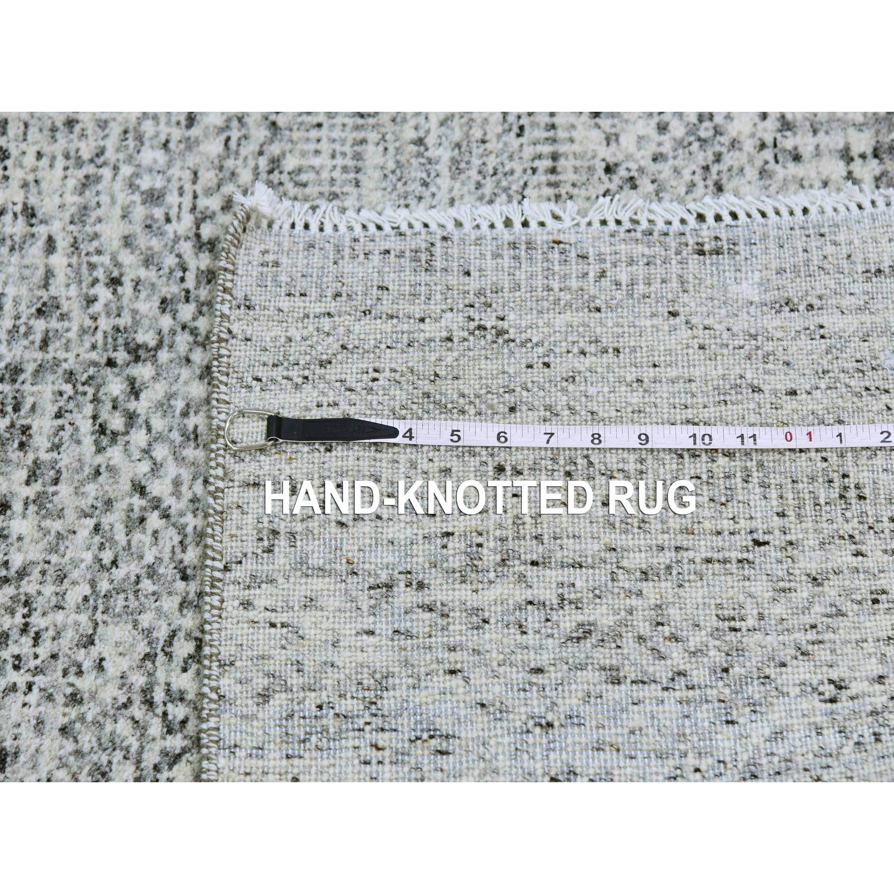6'x6' Cloud Gray, Natural Undyed Wool, Modern Grass Design, Hand Knotted, Tone on Tone, Square Oriental Rug HR79518 - Image 7