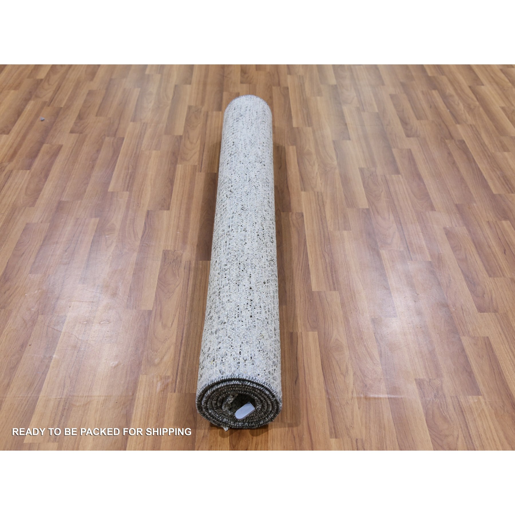 4'x6'4" Platinum Gray, Pure Undyed Wool, Hand Knotted, Tone on Tone, Modern Grass Design, Oriental RugHR79523 - Image 5