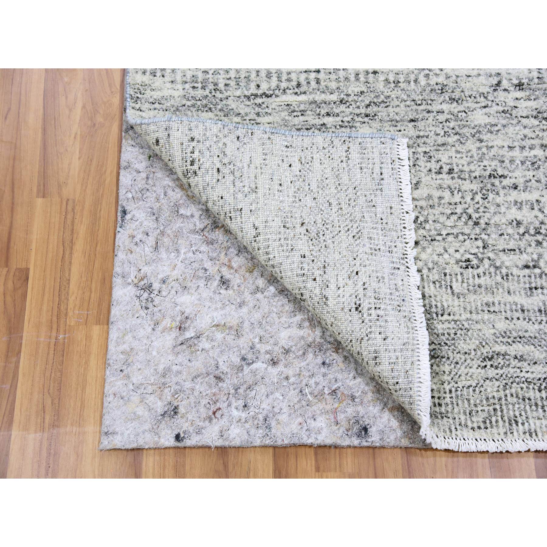 3'x5'1" Gainsboro Gray, Modern Tone on Tone Grass Design, Hand Knotted, Undyed Organic Wool, Oriental Rug HR79524 - Image 3