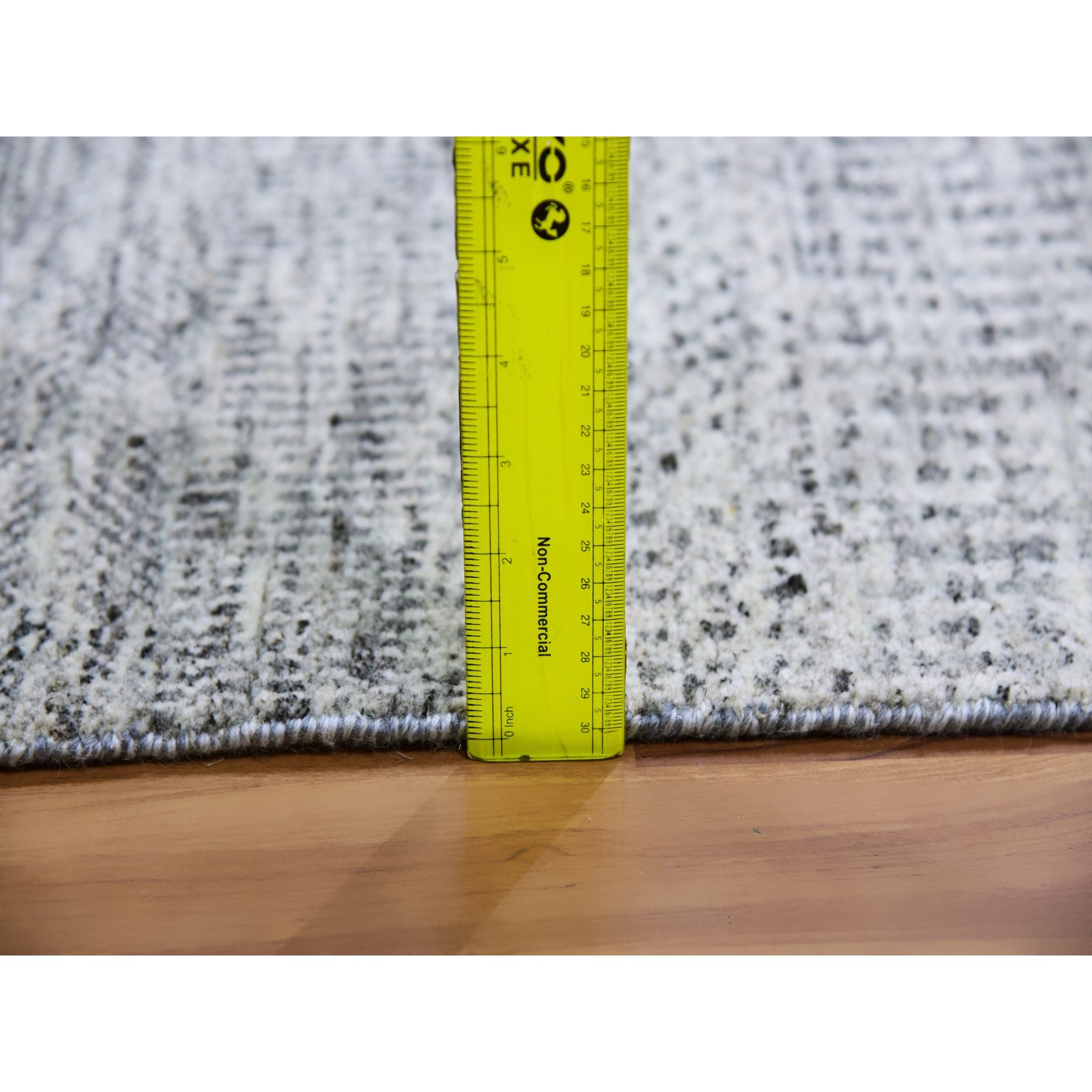 3'x5'1" Gainsboro Gray, Modern Tone on Tone Grass Design, Hand Knotted, Undyed Organic Wool, Oriental Rug HR79524 - Image 6