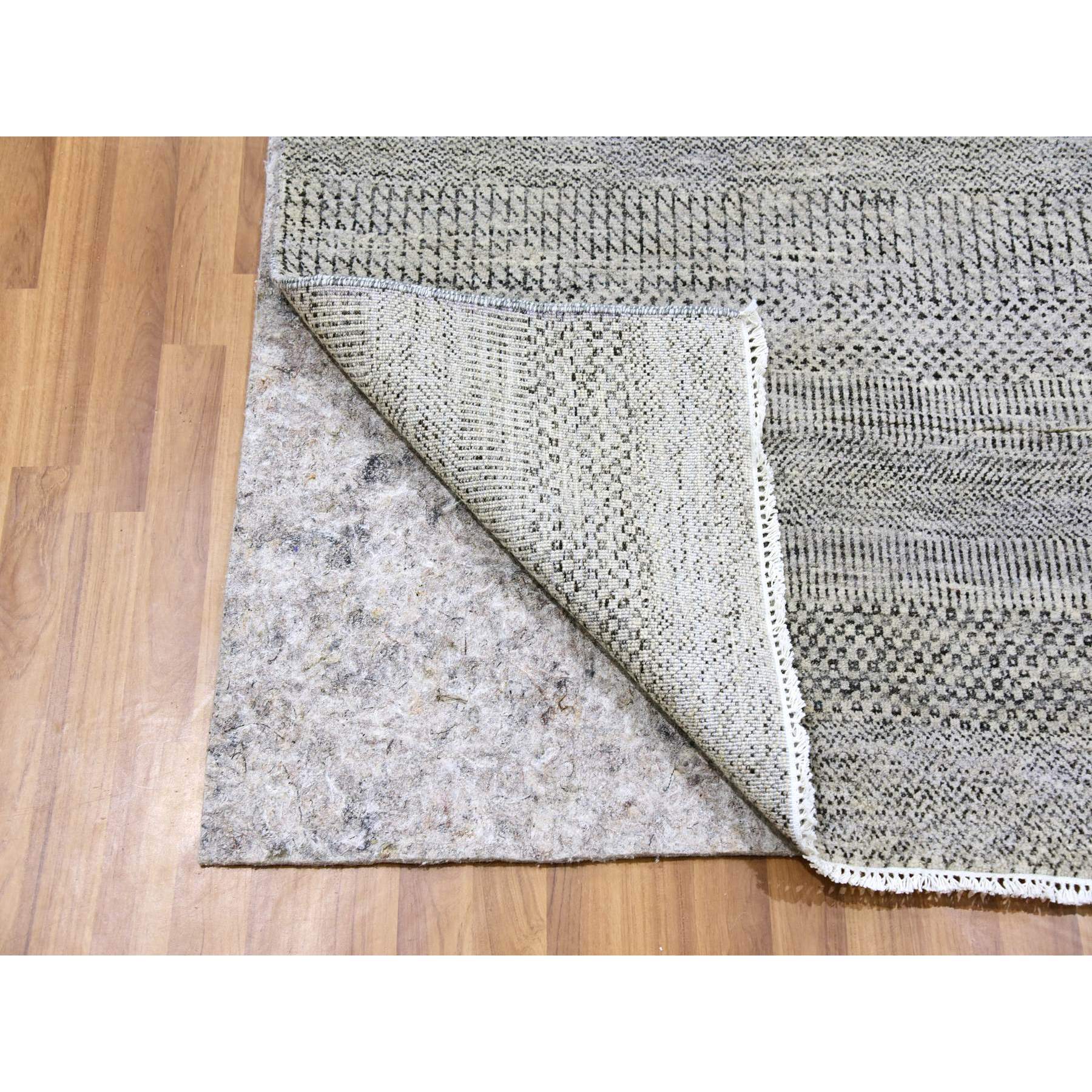 4'1"x12'1" Metallic Gray, Pure Undyed Wool, Tone on Tone, Modern Grass Design, Hand Knotted, Wide Runner Oriental Rug HR79569 - Image 3