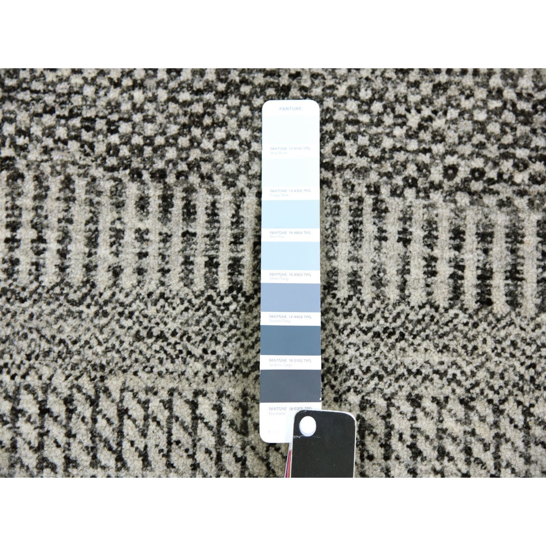 2'7"x4'1" Rustic Gray, Modern Tone on Tone Grass Design, Hand Knotted, Undyed Organic Wool, Oriental Rug HR79578 - Image 4