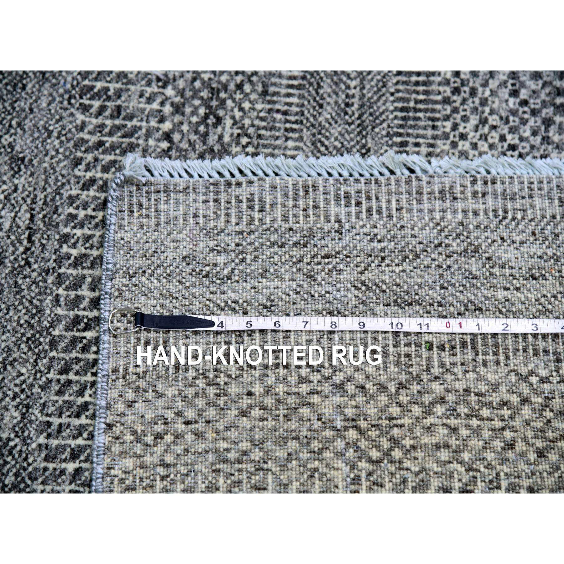 4'x6'6" Dark Gray, Hand Knotted, Modern Grass Design, Natural Undyed Wool, Oriental Rug HR79597 - Image 7