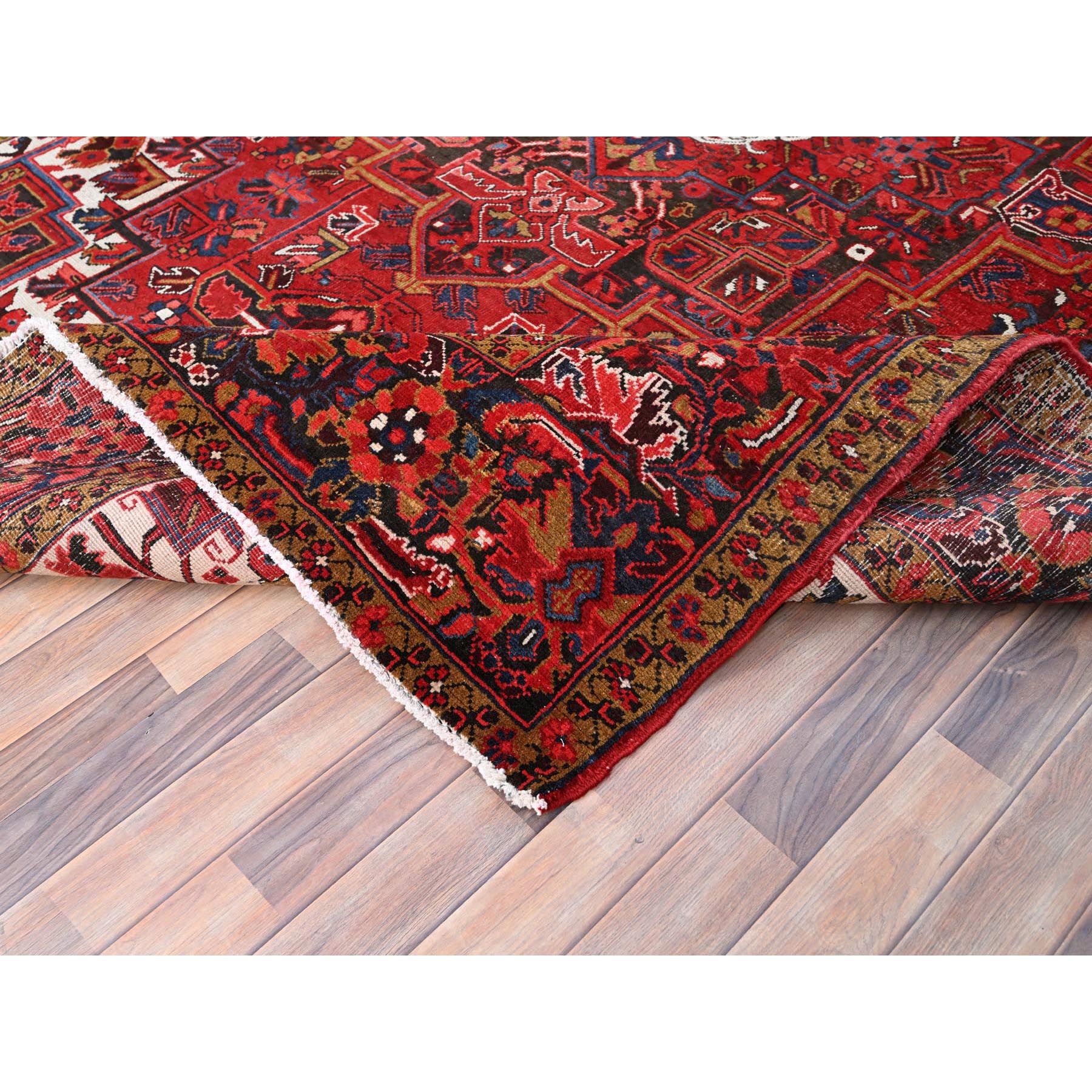 8'2"x11'10" Barn Red, Vintage Persian Heriz, Good Condition, Rustic Look, Worn Wool, Hand Knotted, Oriental Rug HR85663 - Image 7
