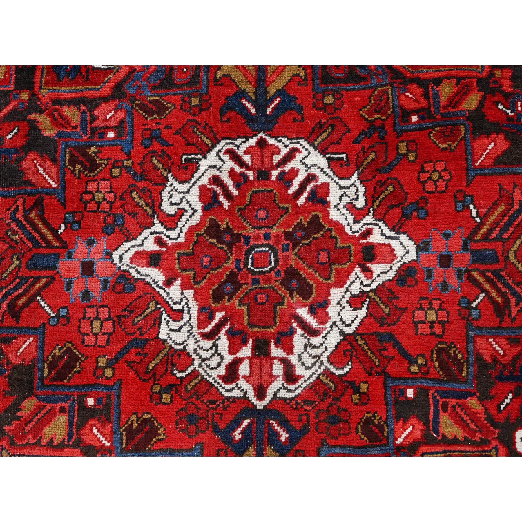 8'2"x11'10" Barn Red, Vintage Persian Heriz, Good Condition, Rustic Look, Worn Wool, Hand Knotted, Oriental Rug HR85663 - Image 9