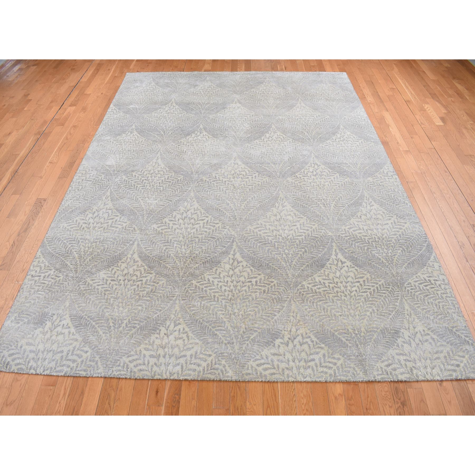 8'10"x12'1" Silver Gray, Gold Leaf Design, Tone on Tone, Pure Silk, Hand Knotted, Oriental Rug HR87124 - Image 3