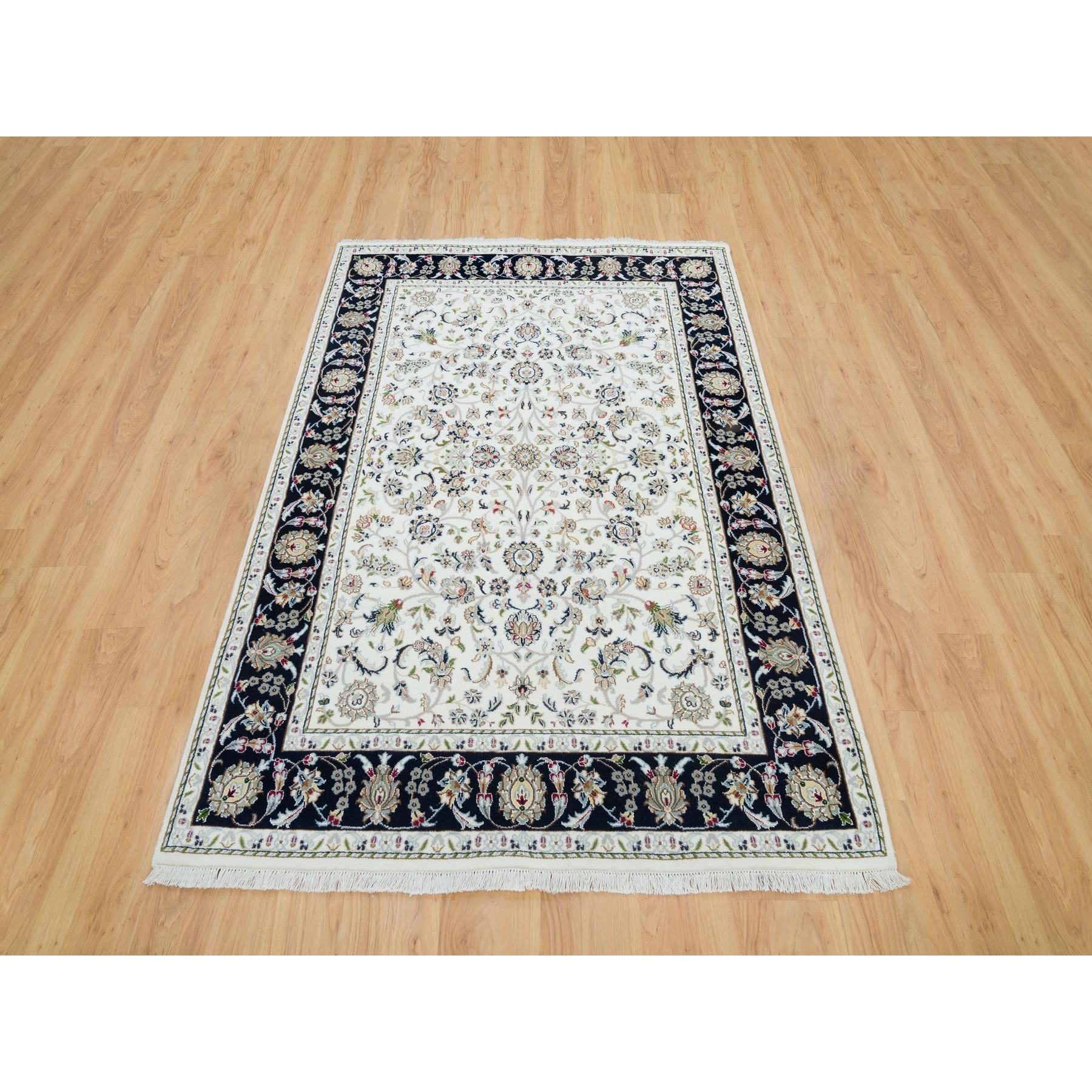 5'x7' Powder White, Nain with All Over Flower Design, 250 KPSI, Soft Wool, Hand Knotted, Oriental Rug HR65972 - Image 2