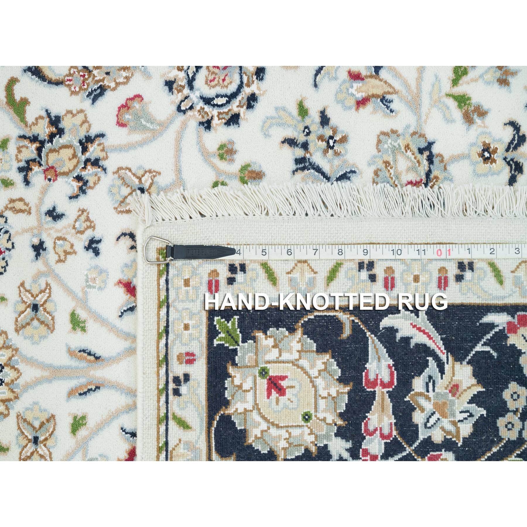 5'x7' Powder White, Nain with All Over Flower Design, 250 KPSI, Soft Wool, Hand Knotted, Oriental Rug HR65972 - Image 8