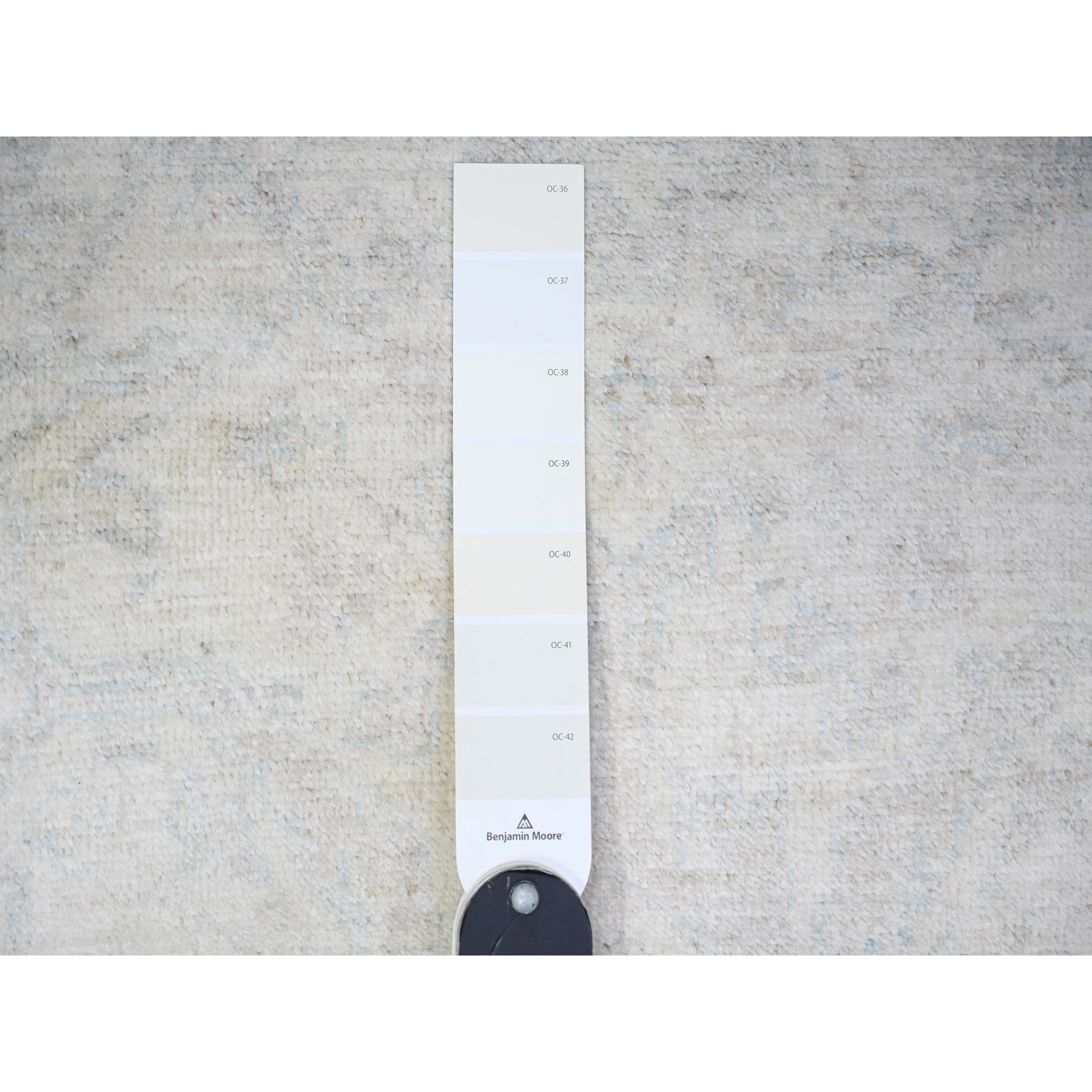 2'6"x19'2" Old Wood Ivory and Gray Goose, White Wash Peshawar with Faded Design, 100% Wool, Natural Dyes, Hand Knotted, XL Runner Oriental Rug HR74781 - Image 3