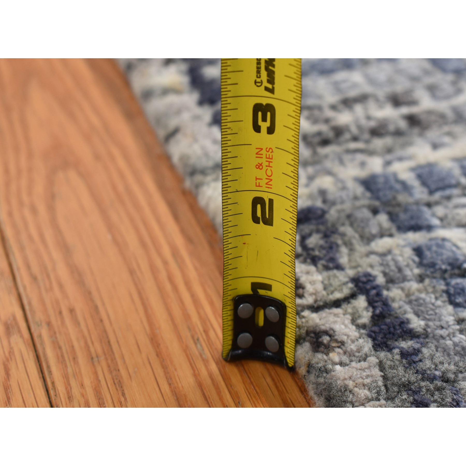 5'2"x6'10" Timberwolf Gray, Silken, Roman Mosaic Design, Hand Knotted, Oriental Rug HR87177 - Image 7
