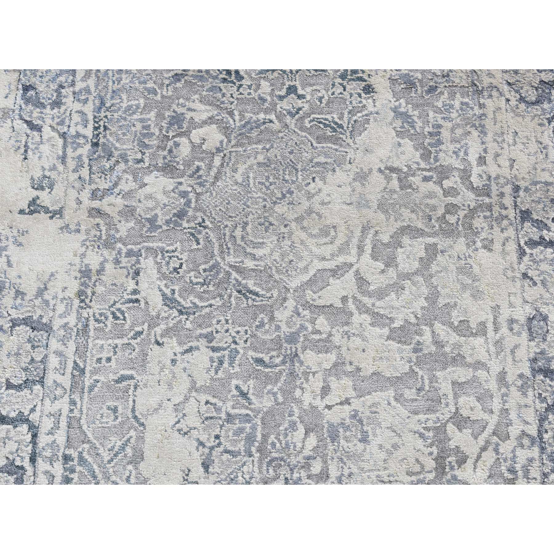 2'6"x9'10" Goose Gray, Broken and Erased Kashan Design, Textured Wool with Pure Silk, Hand Knotted, Runner Oriental Rug HR87254 - Image 4