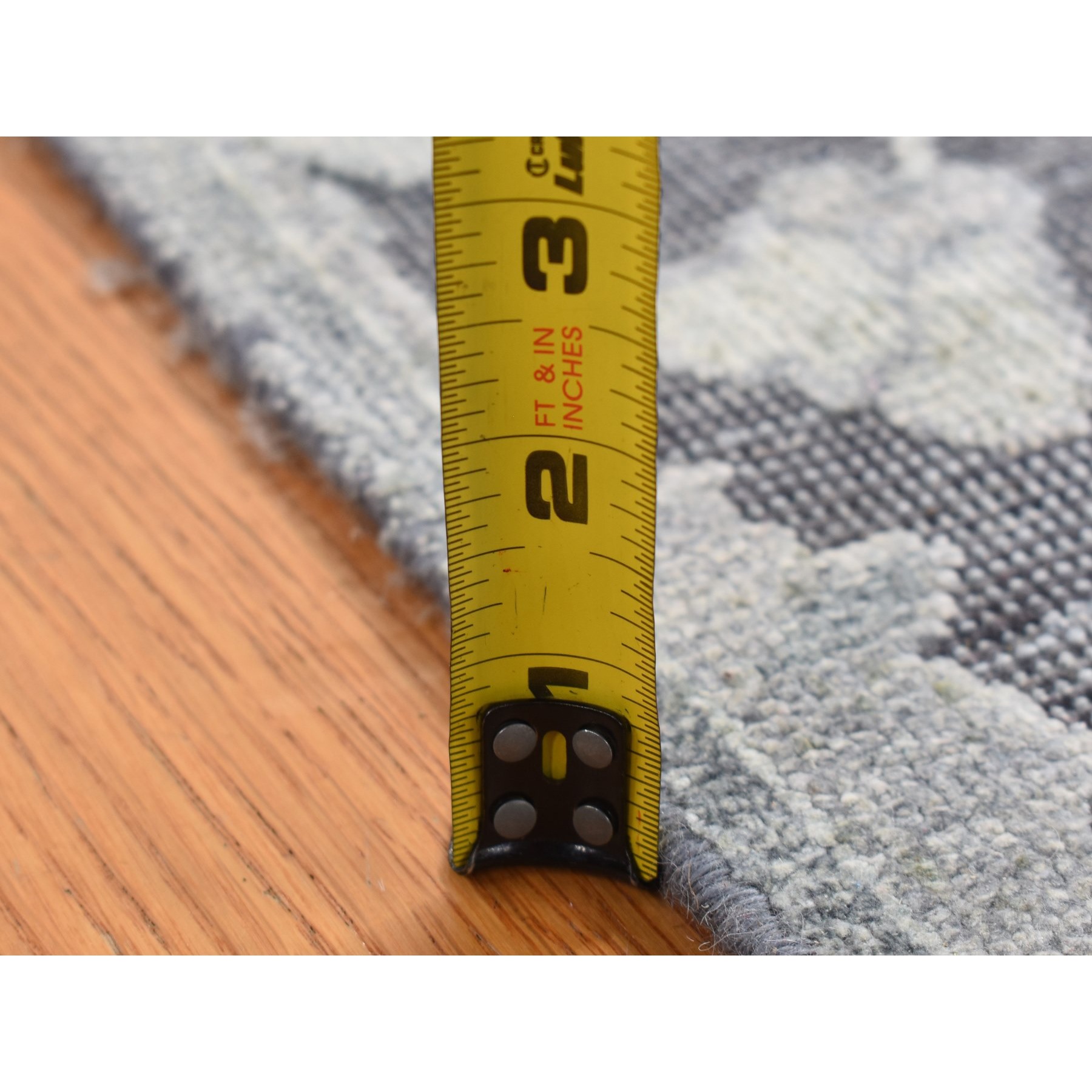 2'6"x11'10" Nevada Gray, Hand Knotted, Oushak Influence, Silk with Textured Wool, Runner Oriental Rug HR87307 - Image 6