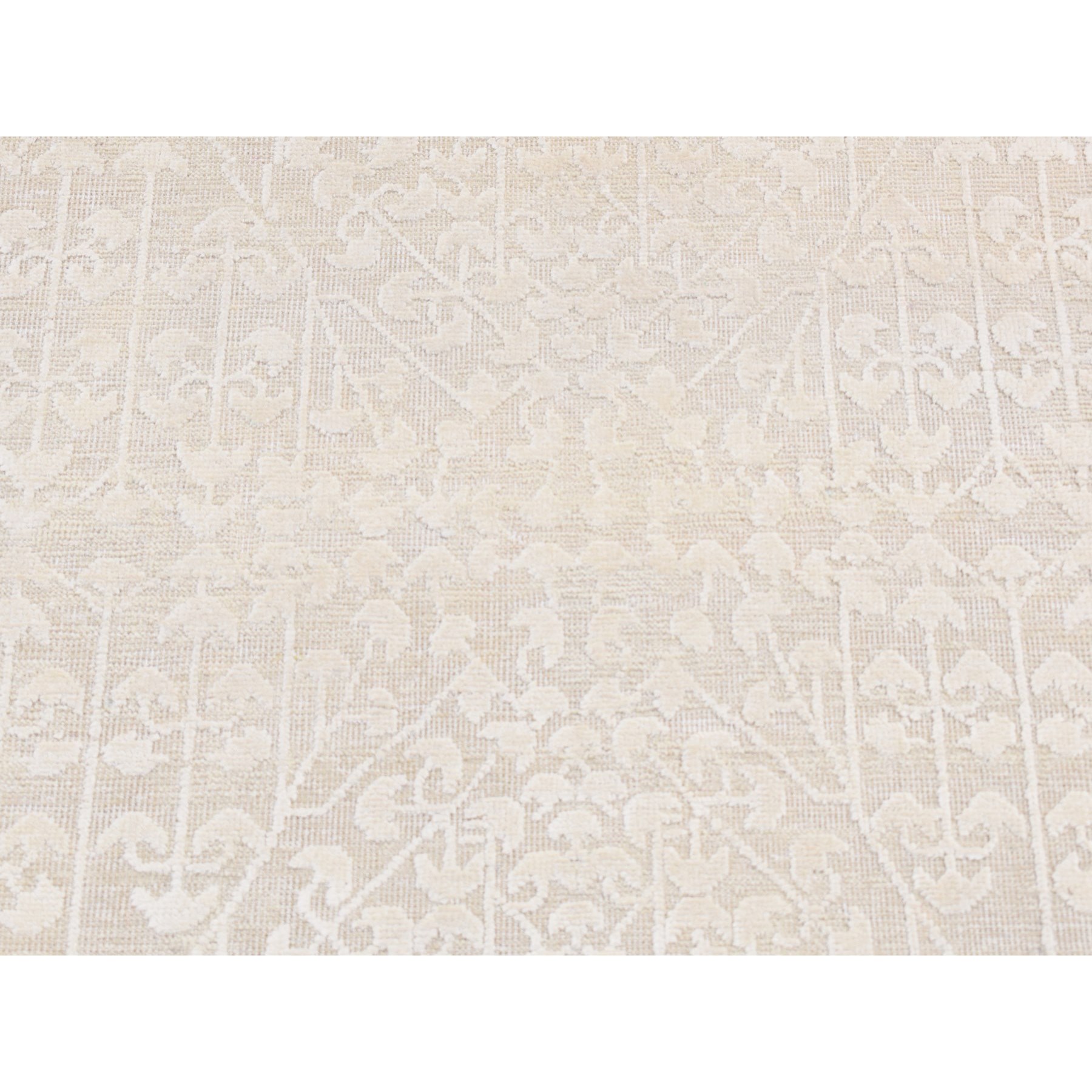 2'5"x6' Ivory, Hand Knotted, Tone on Tone, Pure Silk with Textured Wool, Runner Oriental Rug HR87348 - Image 4