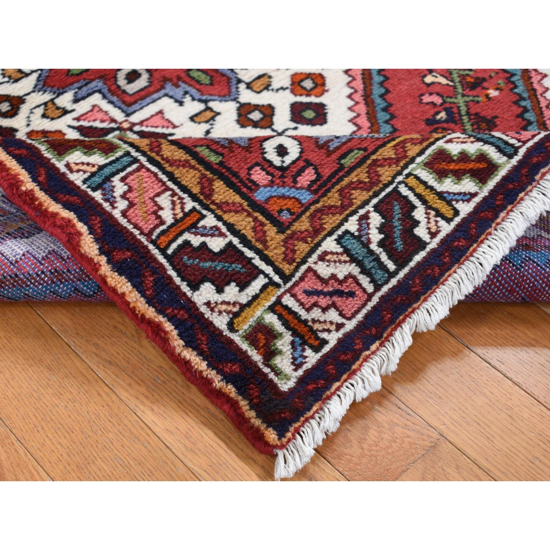 3'5"x5'1" Burgundy Red, New Persian Hamadan, Diamond and Flower Design, Pure Wool, Hand Knotted, Oriental Rug HR87468 - Image 4