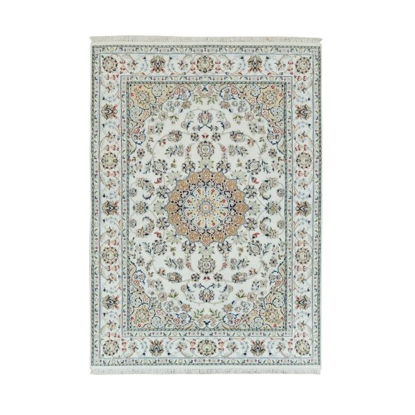 4'7"x6'8" Powder White, Nain with Center Medallion Flower Design, 250 KPSI, 100% Wool, Hand Knotted, Oriental Rug HR90013