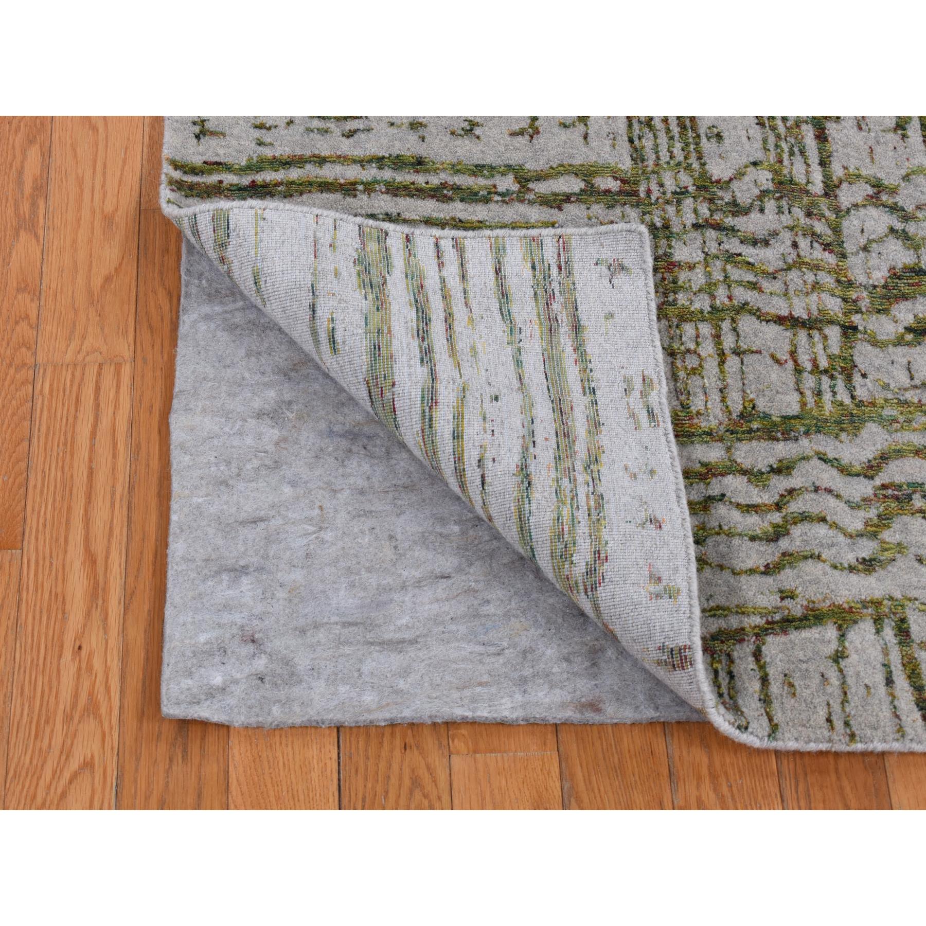 6'x8'9" Goose Gray, Modern Fine Jacquard Hand Loomed, Wool and Art Silk, Oriental Rug HR80968 - Image 4