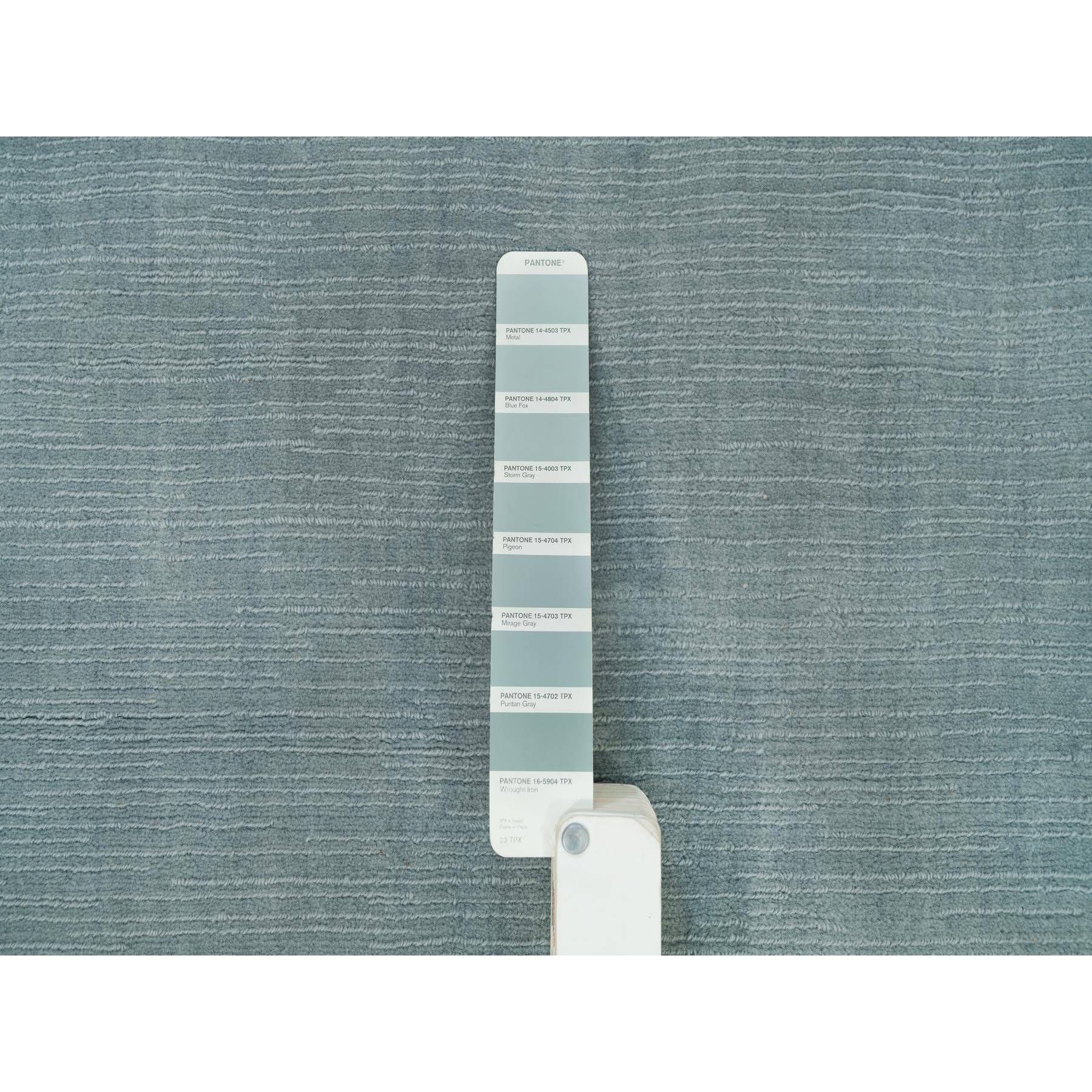 9'x12' Templeton Gray, Loom Knotted Plain Wool and Plant Based Silk, Thick and Plush Soft Pile, Oriental Rug HR90154 - Image 8
