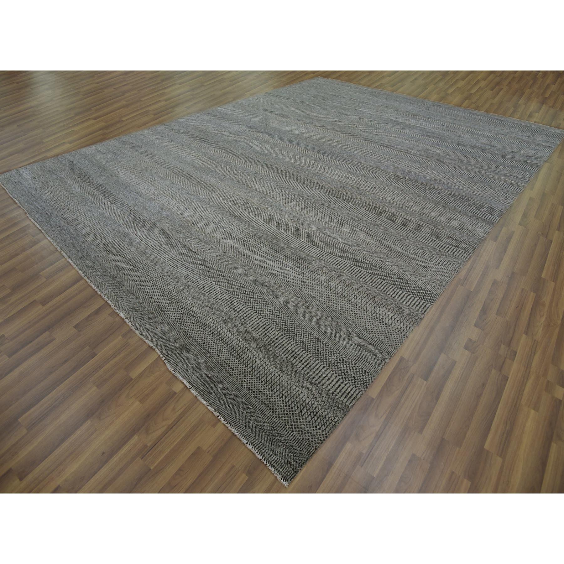 14'x18'1" Cloud Gray, Modern Grass Design, Pure Undyed Wool, Tone on Tone, Hand Knotted, Oversized Oriental Rug HR79692 - Image 3