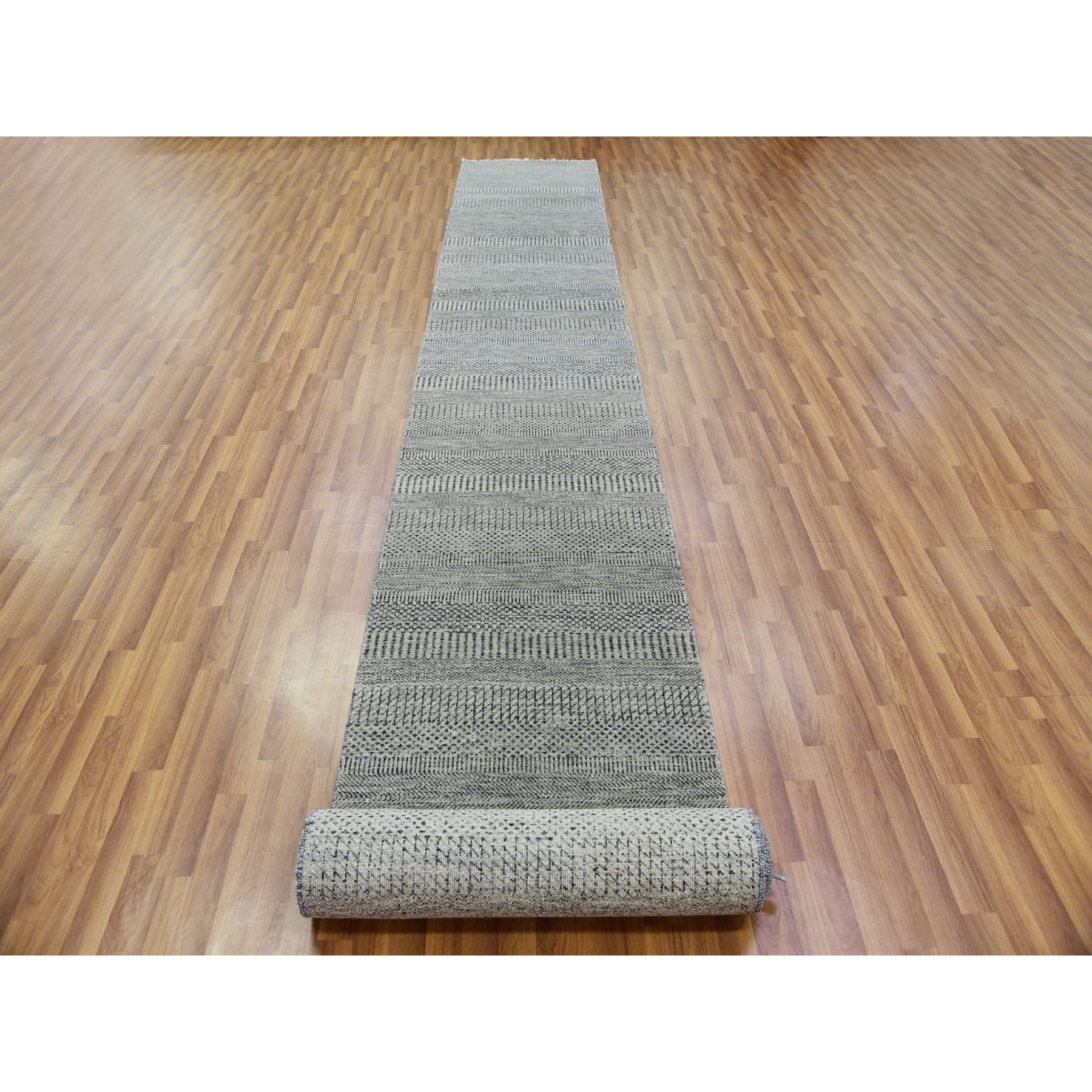 2'8"x20' Owl Gray, Hand Knotted, Tone on Tone, Modern Grass Design, XL Runner 100% Undyed Wool Oriental Rug HR79703 - Image 2