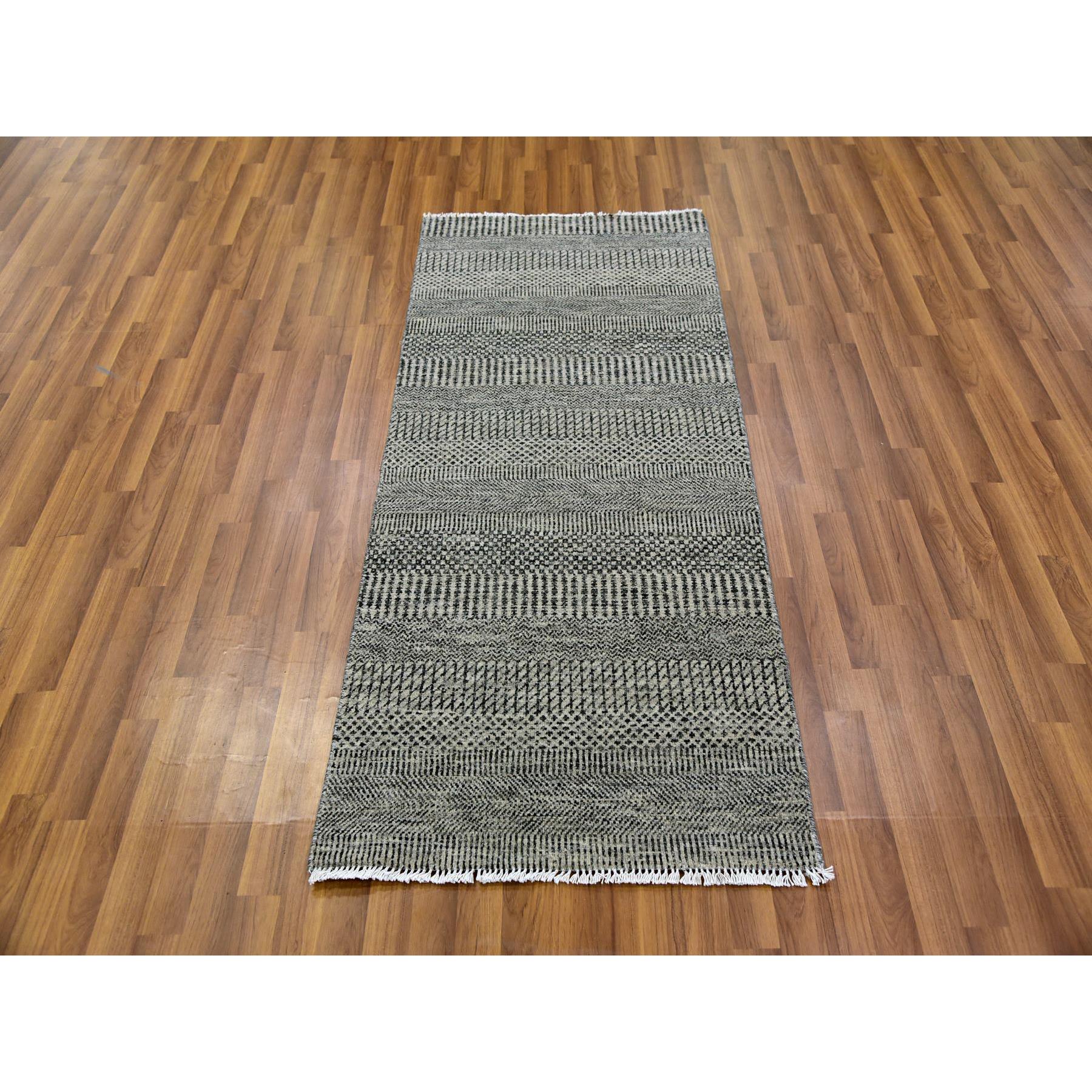 2'6"x5'10" Dove and Onyx Gray, Hand Knotted, Undyed Modern Grass 100% Wool Design, Tone on Tone, Oriental Runner Rug HR79707 - Image 2