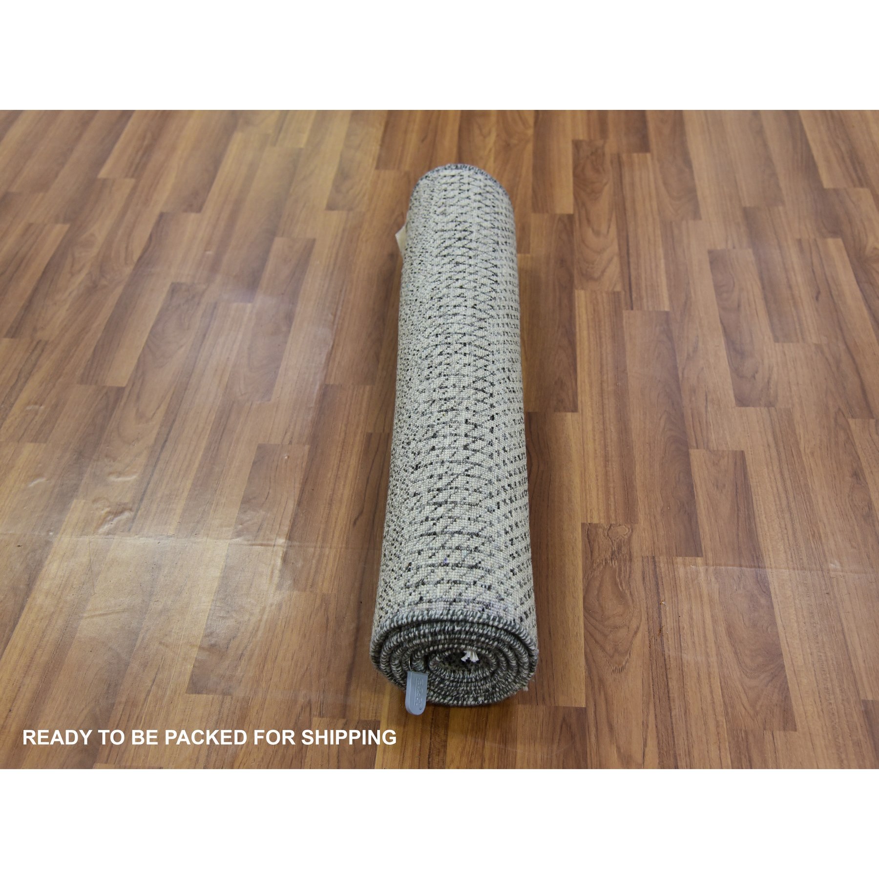 2'6"x5'10" Dove and Onyx Gray, Hand Knotted, Undyed Modern Grass 100% Wool Design, Tone on Tone, Oriental Runner Rug HR79707 - Image 5