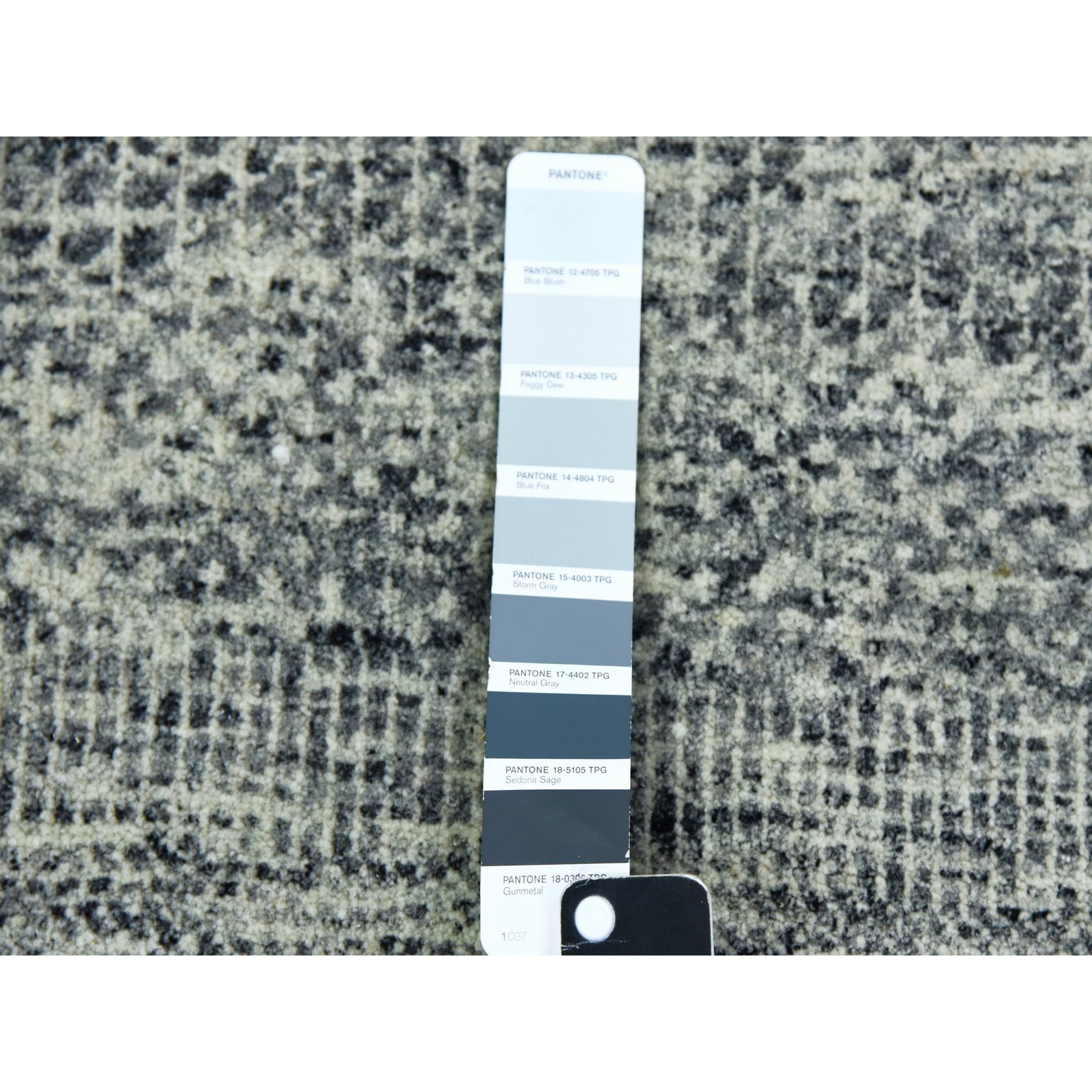 12'2"x15'4" Gentle Gray, Hand Knotted Tone on Tone, Modern Grass Design, Soft Natural Undyed Wool, Oversized Oriental Rug HR79737 - Image 8