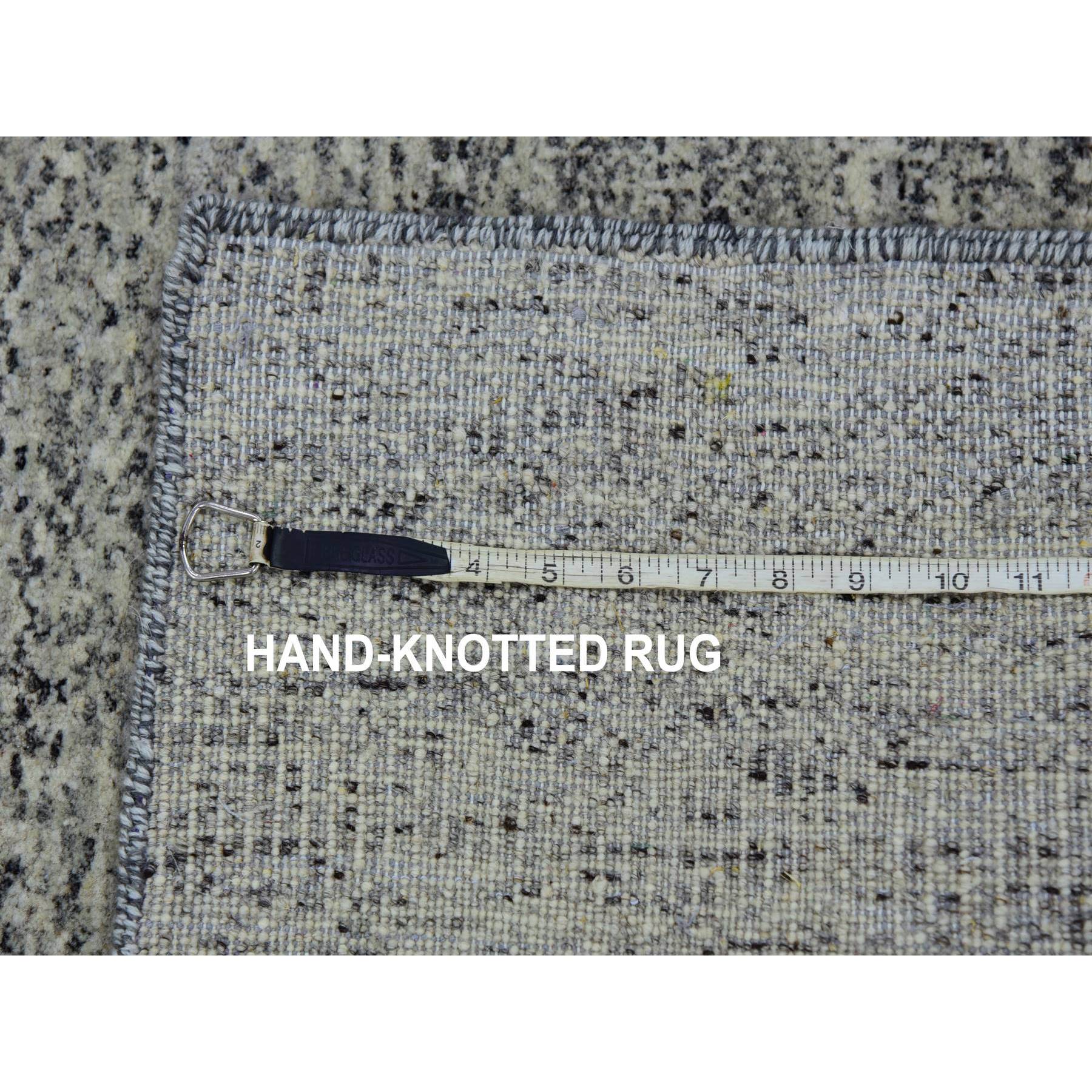 4'x6'2" Rock Ridge Gray, Hand Knotted, Modern Tone on Tone Grass Design, Undyed Pure Wool, Oriental Rug HR79743 - Image 7