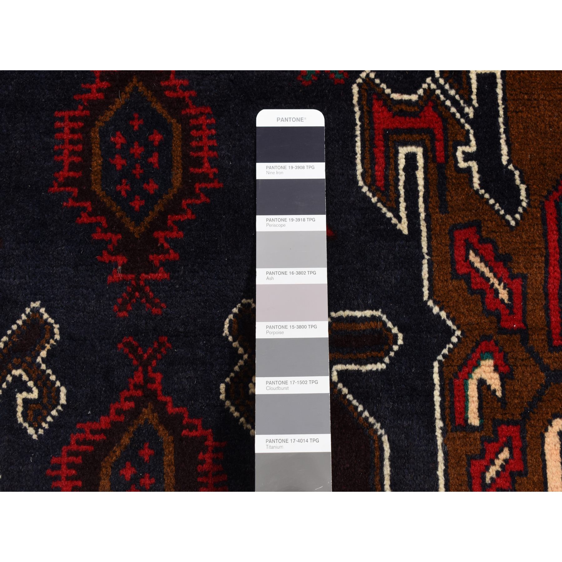 3'10"x6'9" Yankees Blue, Afghan Baluch, Open Field Medallion Design, Pure Wool, Hand Knotted, Oriental Rug HR87735 - Image 7