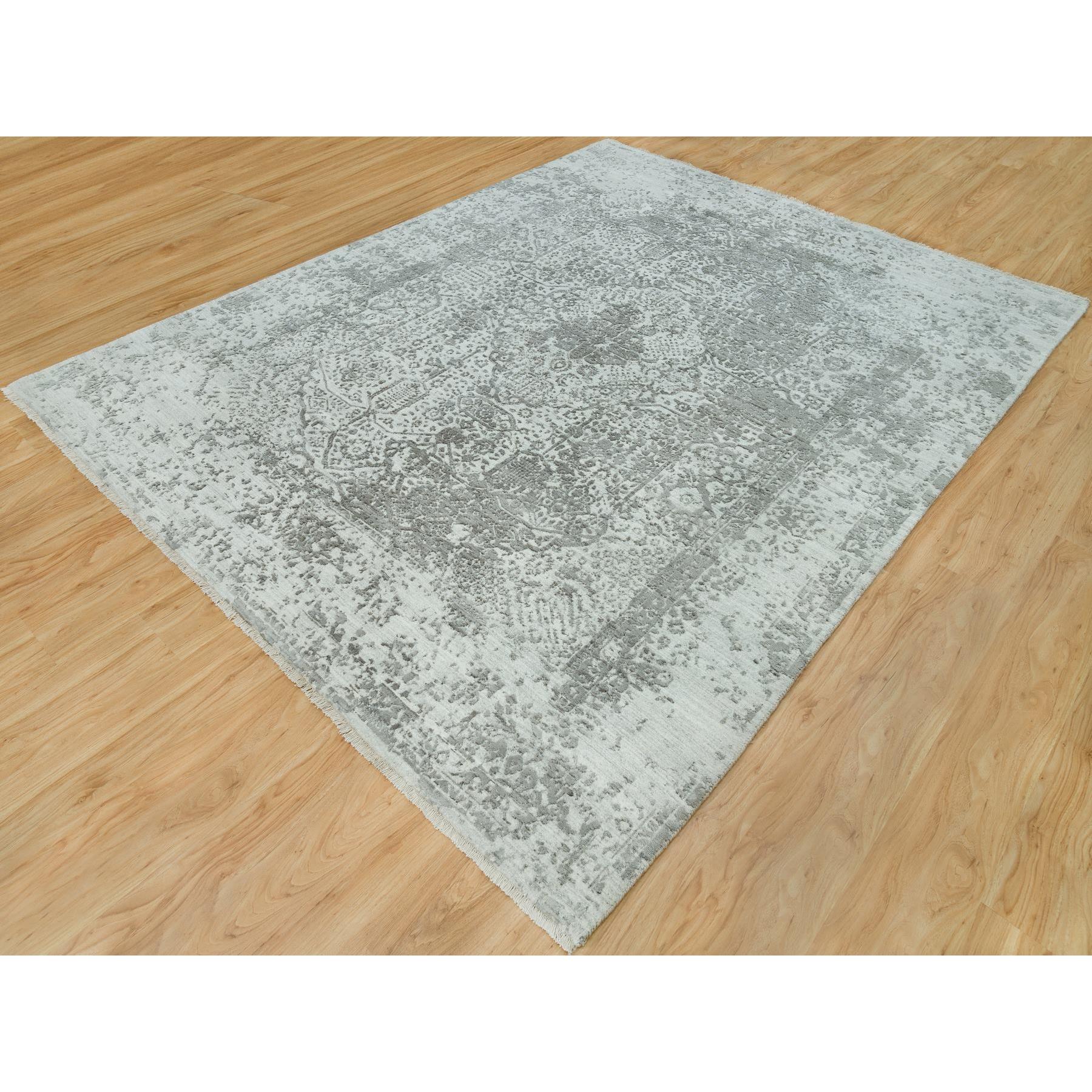 8'x10'1" Pale Smoke and Trout Gray, Hand Knotted, Broken Wool and Silk Persian Design, Oriental Rug HR90200 - Image 4