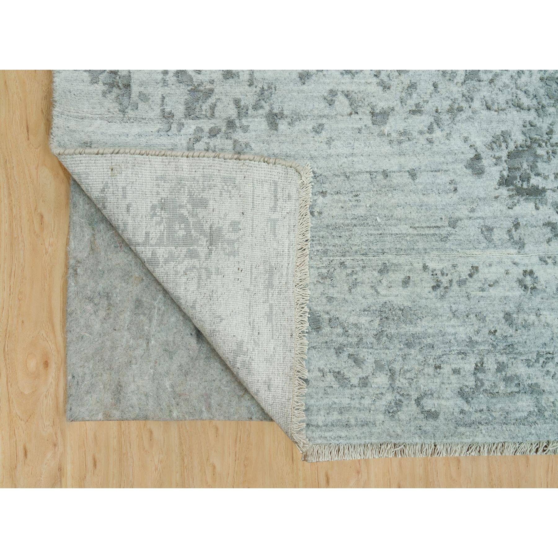 8'x10'1" Pale Smoke and Trout Gray, Hand Knotted, Broken Wool and Silk Persian Design, Oriental Rug HR90200 - Image 5