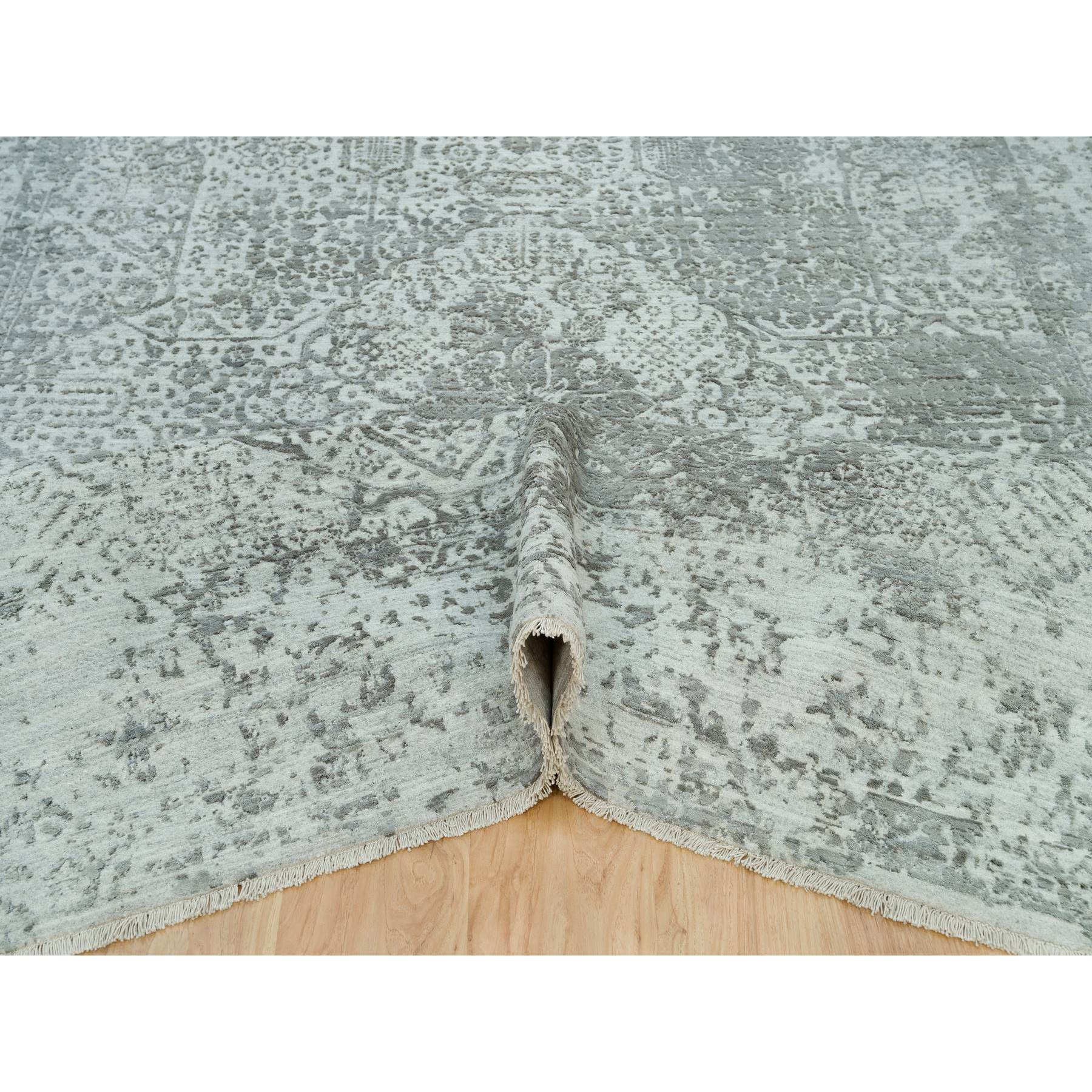 8'x10'1" Pale Smoke and Trout Gray, Hand Knotted, Broken Wool and Silk Persian Design, Oriental Rug HR90200 - Image 6