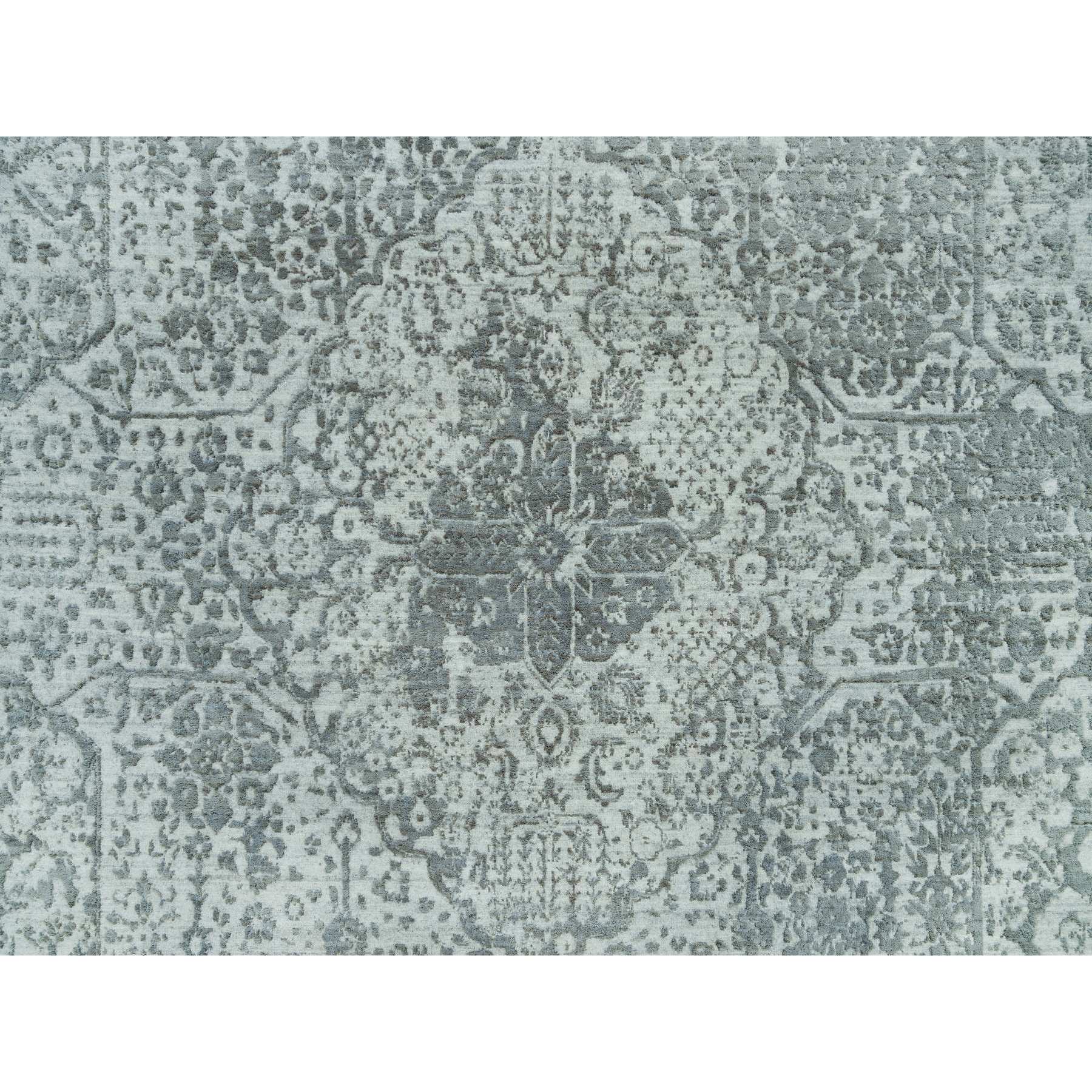 8'x10'1" Pale Smoke and Trout Gray, Hand Knotted, Broken Wool and Silk Persian Design, Oriental Rug HR90200 - Image 9