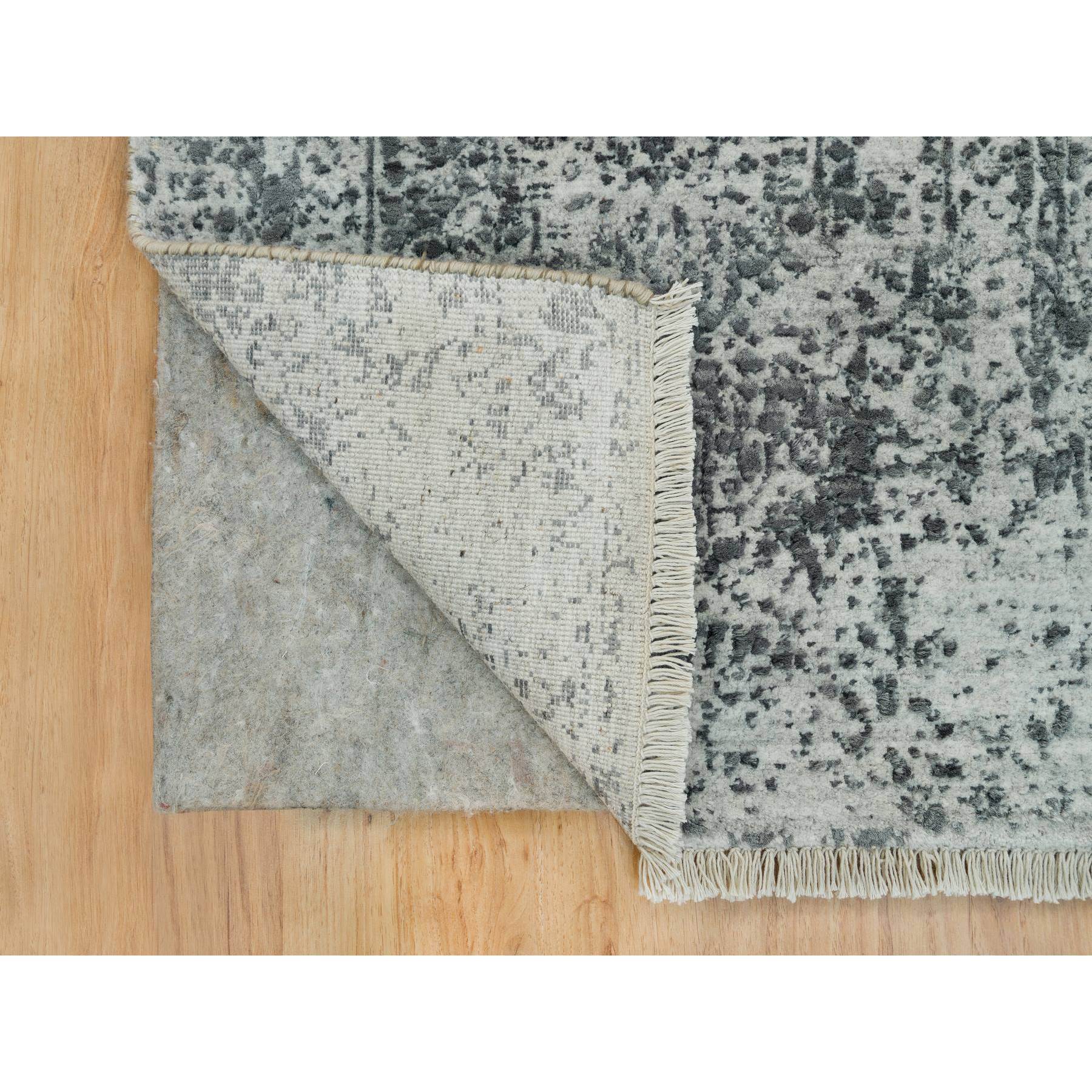 2'x3' Stone Eagle Gray, Wool And Silk, Broken Persian Design, Hand Knotted Mat Oriental Rug HR90207 - Image 3
