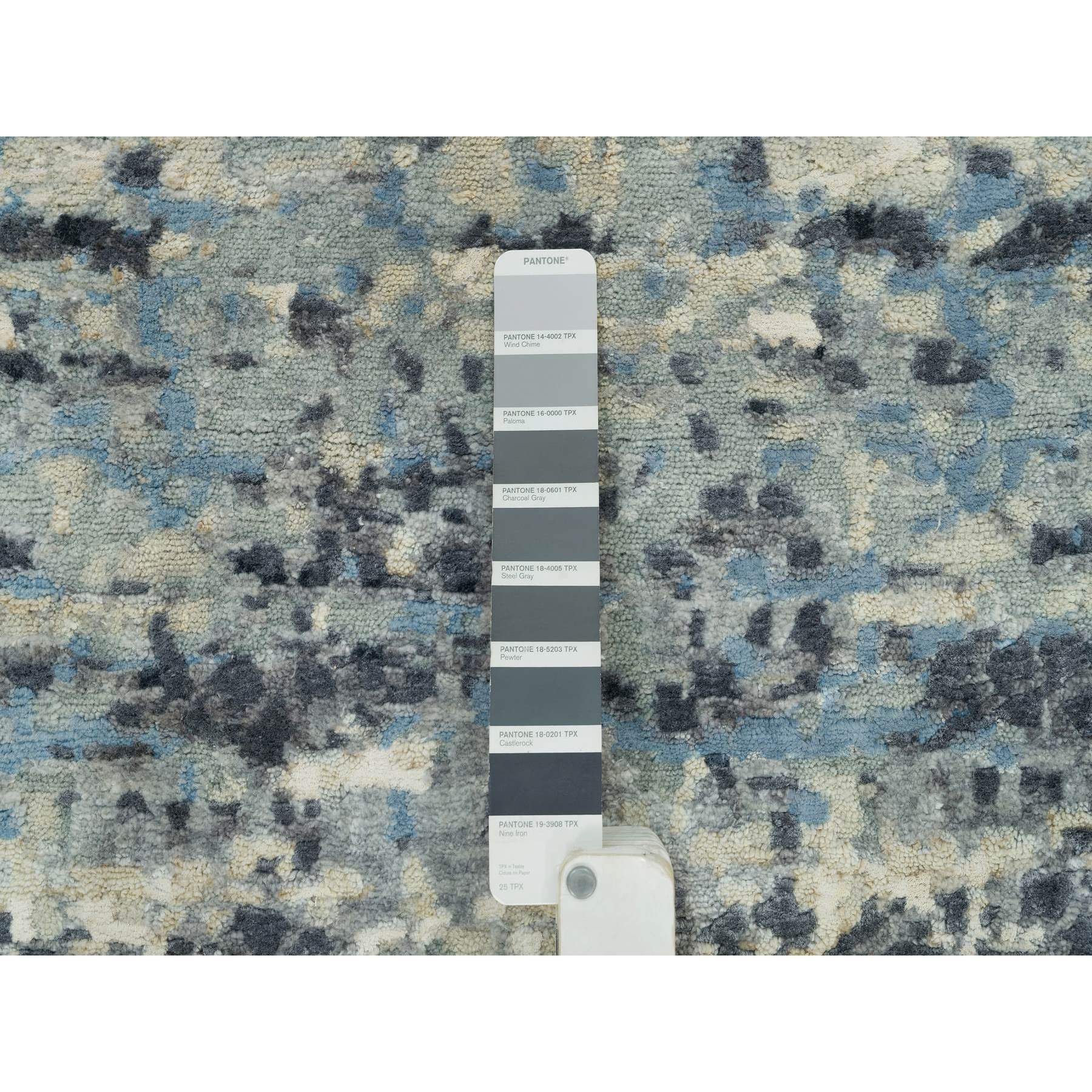 8'x8' Castlerock Gray, Modern Abstract Wool And Silk Hand Knotted Mosaic Design, Vegetable Dyes, Tone on Tone Oriental Dense Weave Round Rug HR90210 - Image 7