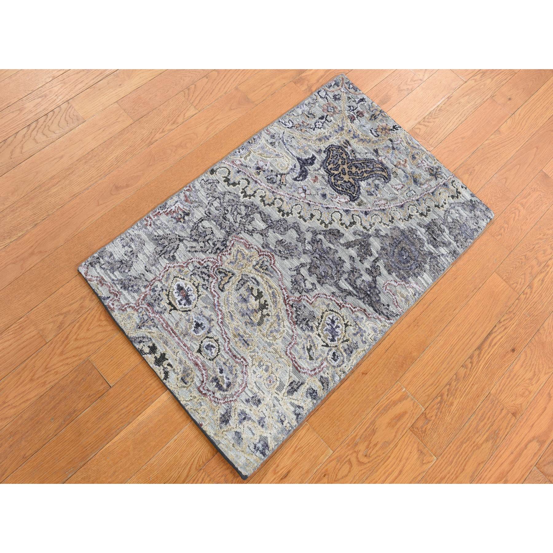 2'x3'1" Goose Gray, THE MAHARAJA, Pure Silk with Textured Wool, Hand Knotted, Oriental Rug HR87782 - Image 2