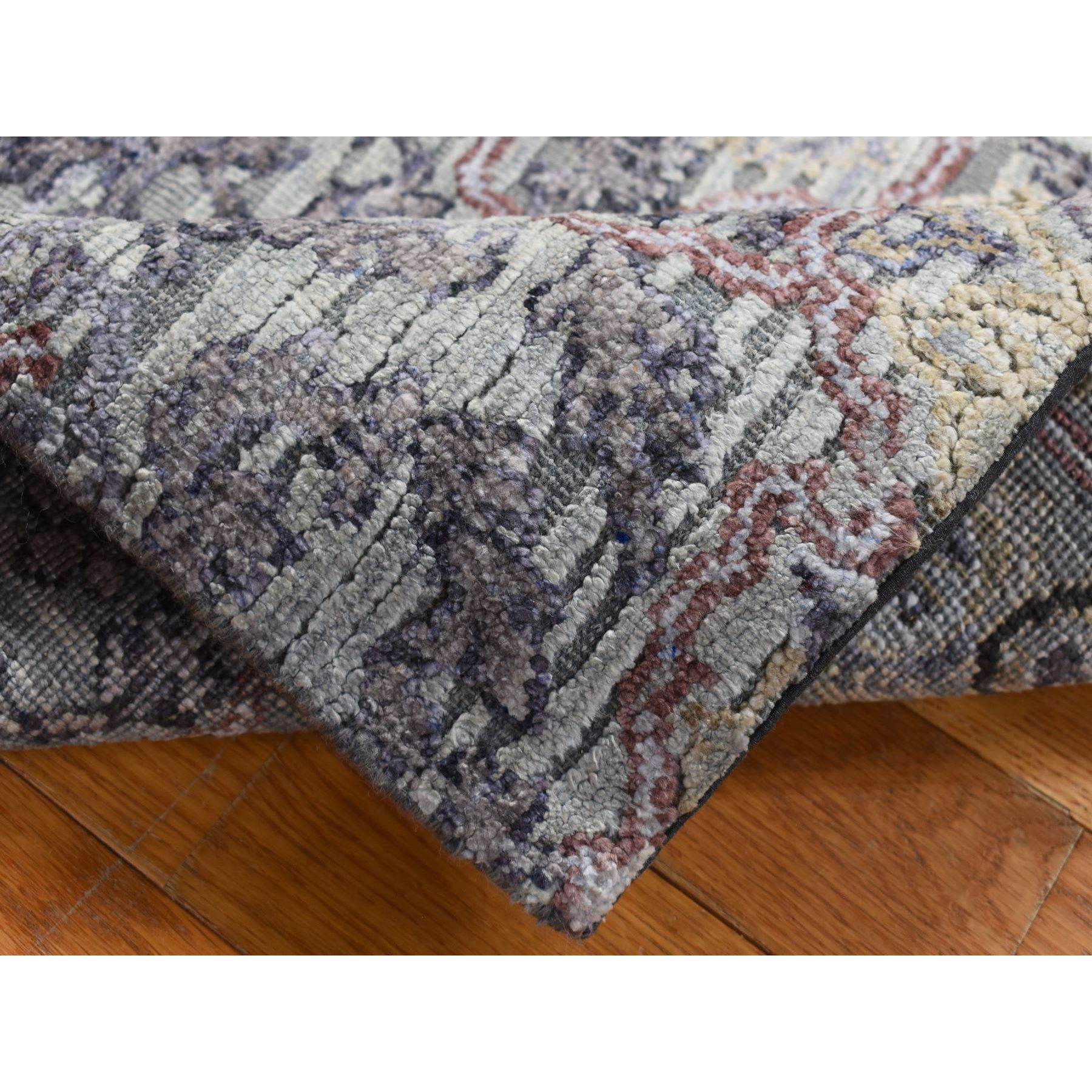2'x3'1" Goose Gray, THE MAHARAJA, Pure Silk with Textured Wool, Hand Knotted, Oriental Rug HR87782 - Image 4