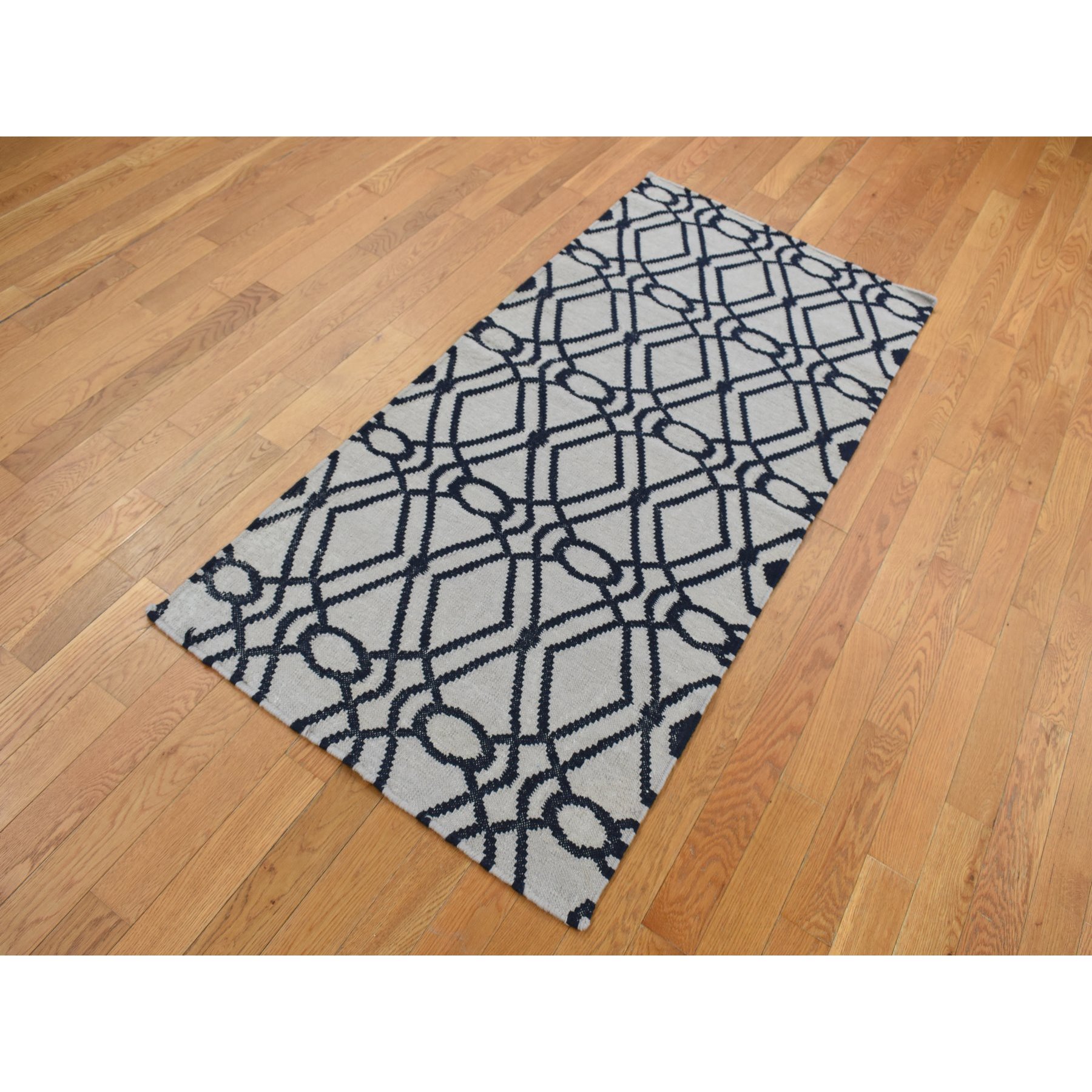 2'9''x6' Goose Gray, Wool, Flat Weave, Hand Woven, Durie Kilim, Reversible, Runner Oriental Rug HR87834 - Image 2
