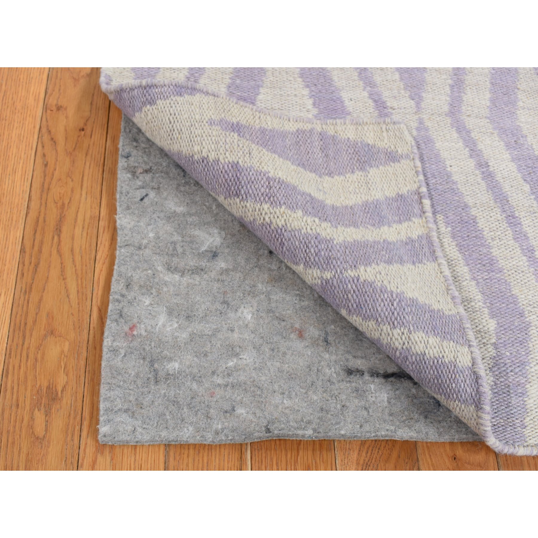 2'8"x8' Little Princess Purple, 100% Wool, Hand Woven, Flat Weave Reversible Kilim, Runner Oriental Rug HR87844 - Image 3