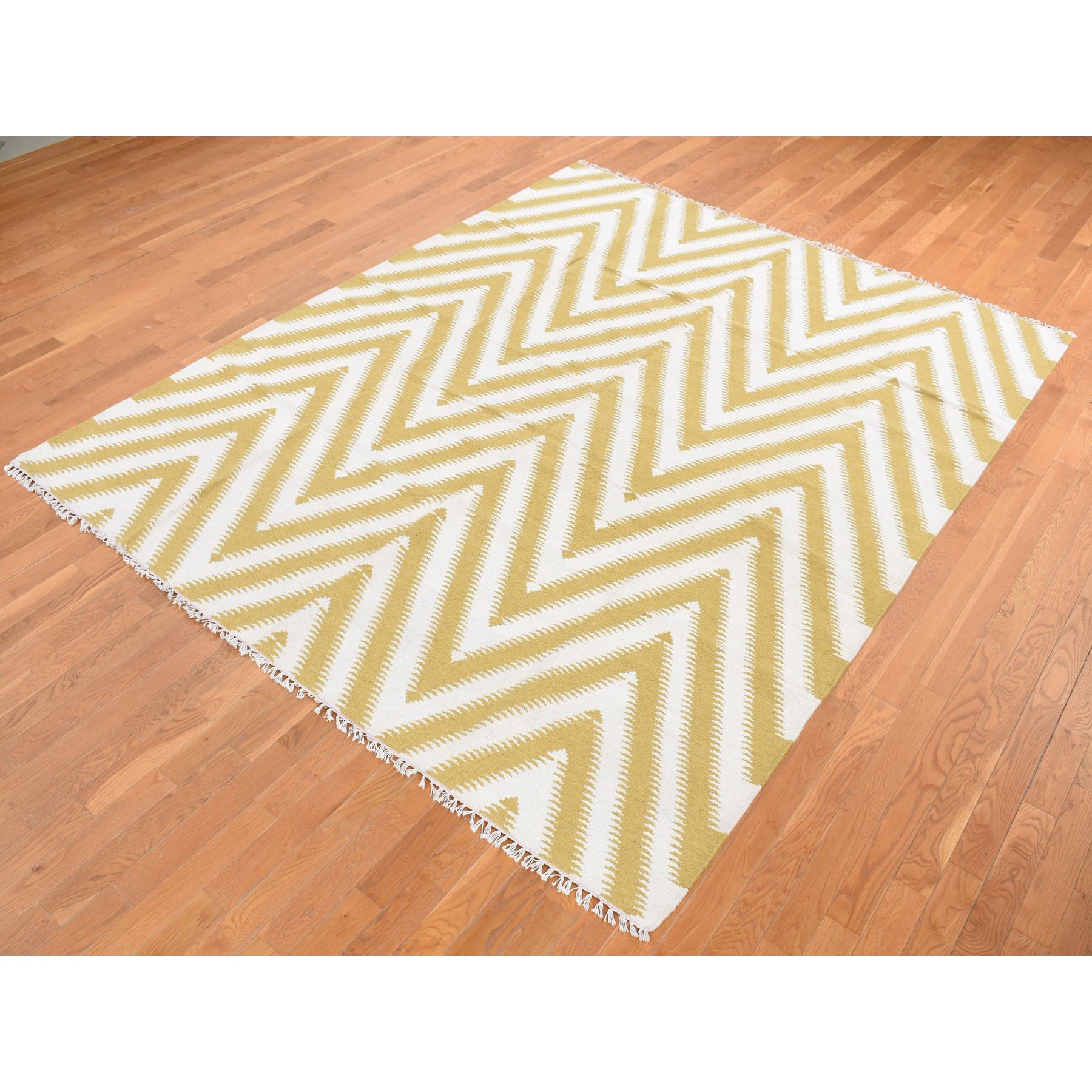8'x10' Trombone Yellow, Flat Weave Kilim, Chevron Design, Hand Woven, Pure Wool, Oriental Rug HR87882 - Image 4