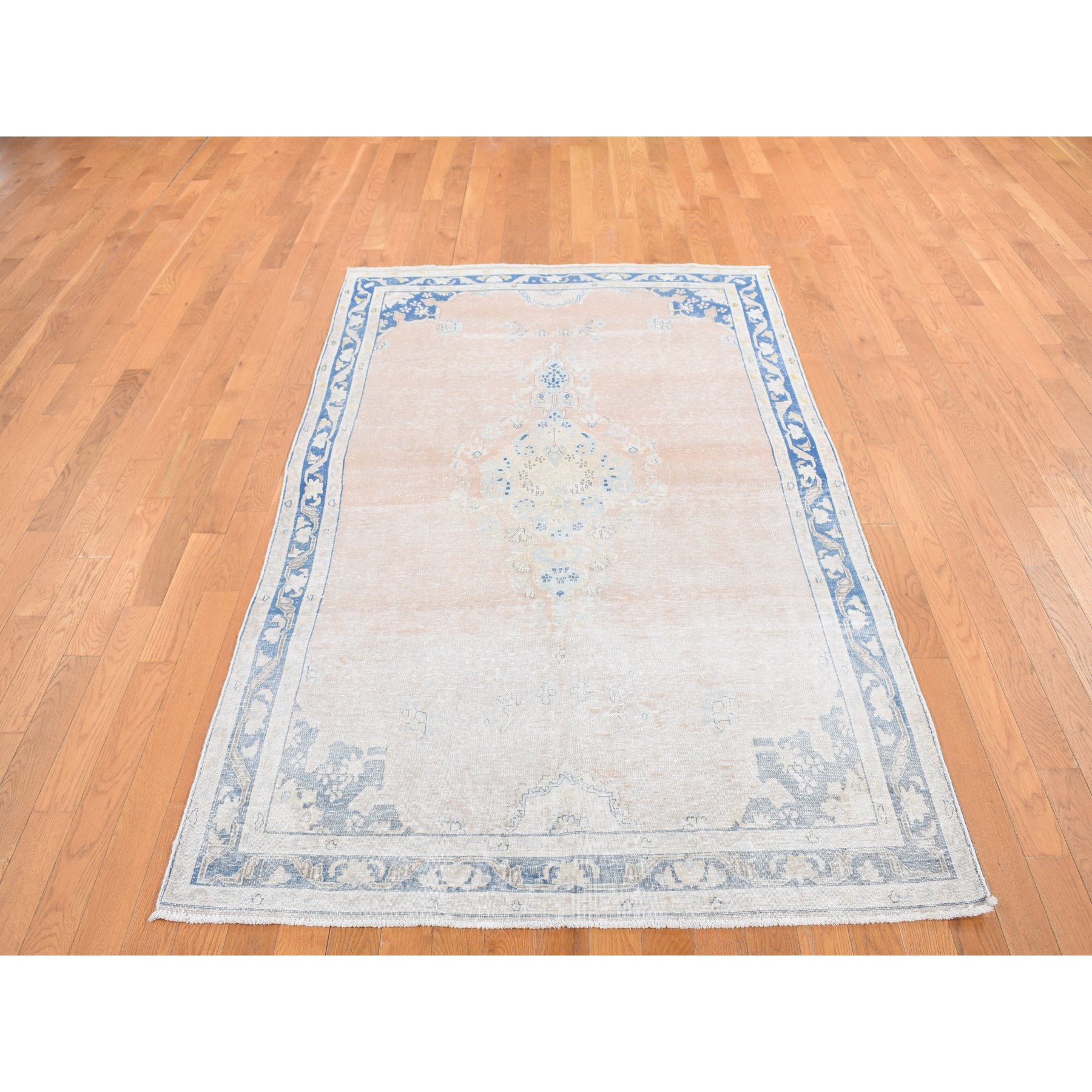4'7"x7'6" Champagne Pink, Worn Wool, Hand Knotted, White Wash Vintage Kerman, Worn Pile, Distressed, Oriental Rug HR87930 - Image 2