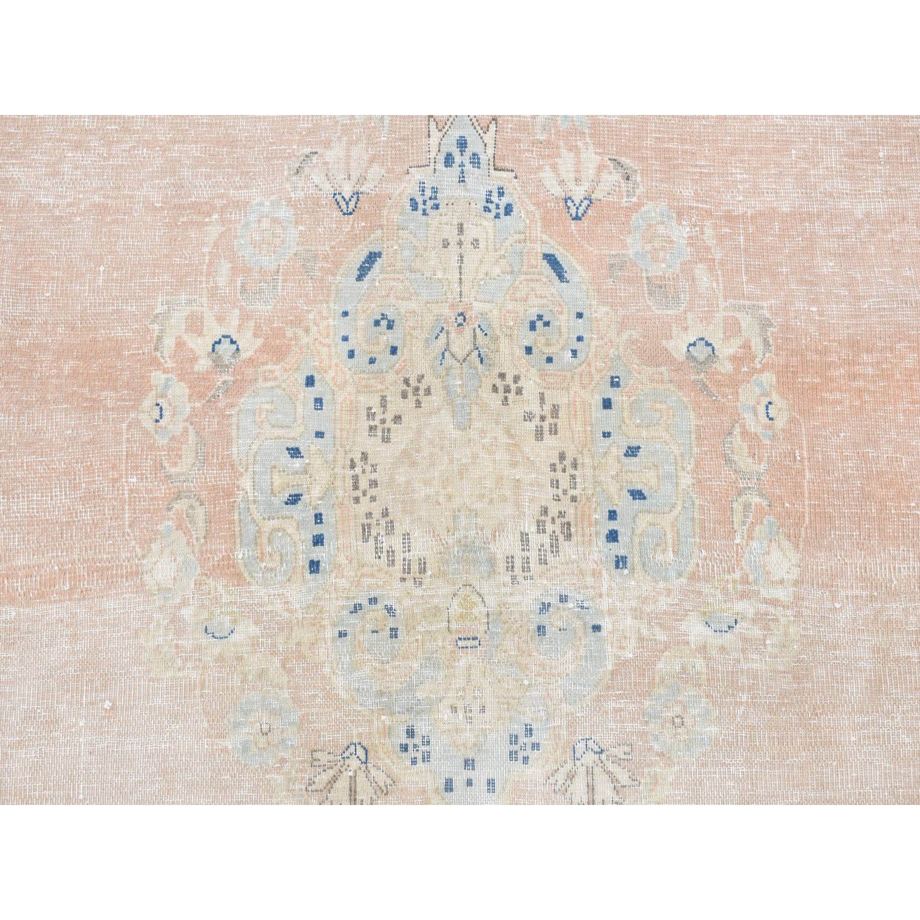 4'7"x7'6" Champagne Pink, Worn Wool, Hand Knotted, White Wash Vintage Kerman, Worn Pile, Distressed, Oriental Rug HR87930 - Image 8