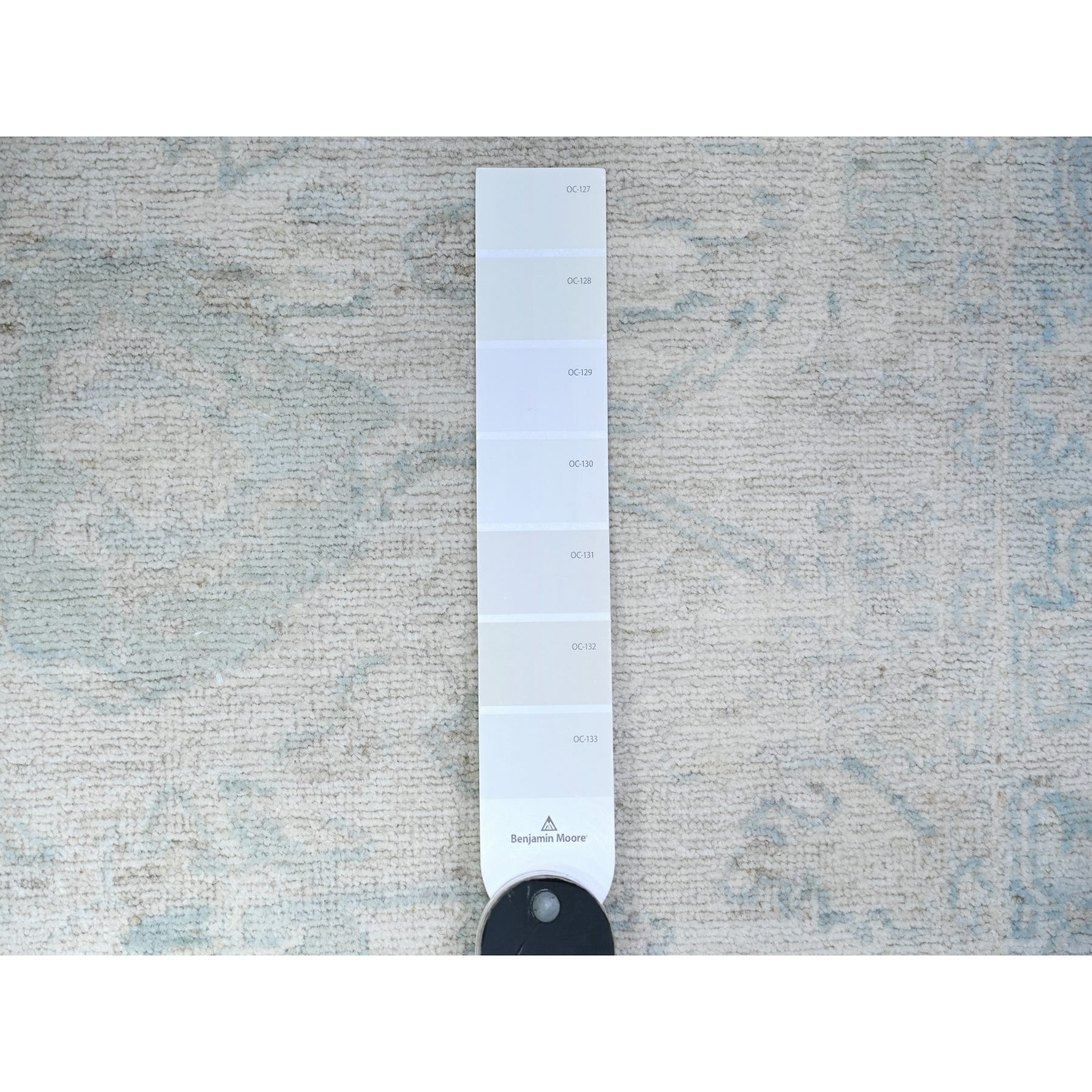 3'x5' Gainsboro Gray, Natural Dyes, Pure Wool, White Wash Peshawar, Hand Knotted, Oriental Rug HR88553 - Image 3