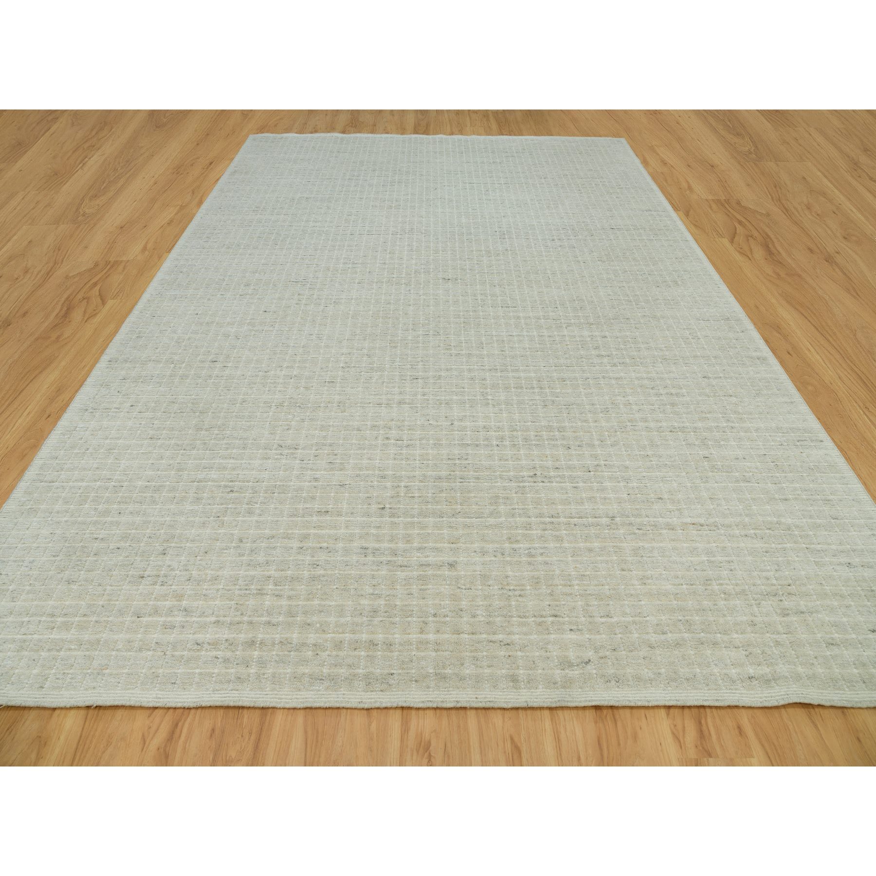 10'x13'9" Moonlight White, Plain Decor Modern Box Design, Loomed Knotted 100% Undyed natural wool, Oriental Rug HR90341 - Image 3