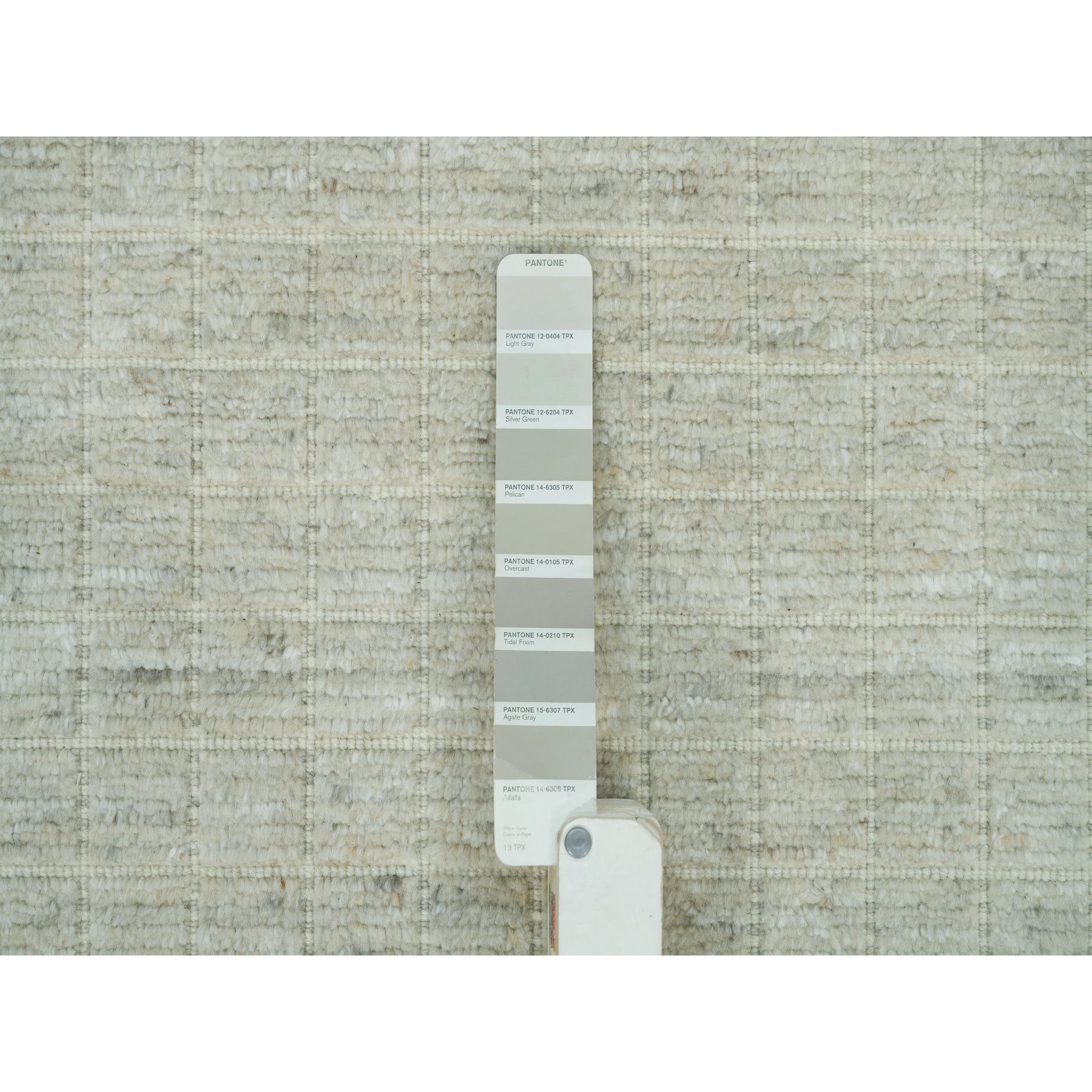 10'x13'9" Moonlight White, Plain Decor Modern Box Design, Loomed Knotted 100% Undyed natural wool, Oriental Rug HR90341 - Image 8