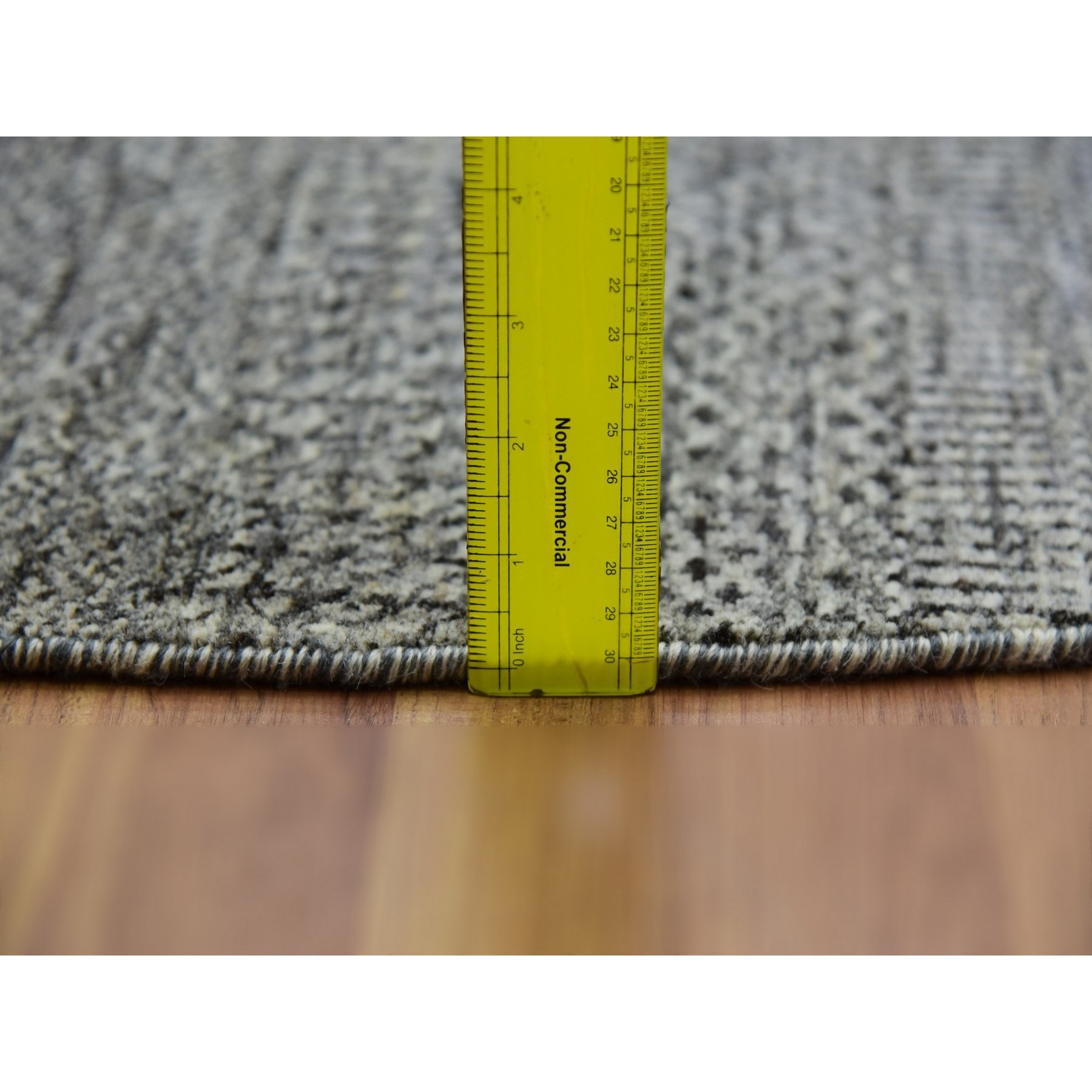 6'x6' Gauntlet Gray, Hand Knotted, Shabby Chic, Modern 100% Undyed Wool With Grass Design, Tone On Tone, Organic Sustainable Textile Oriental Round Rug HR79657 - Image 6