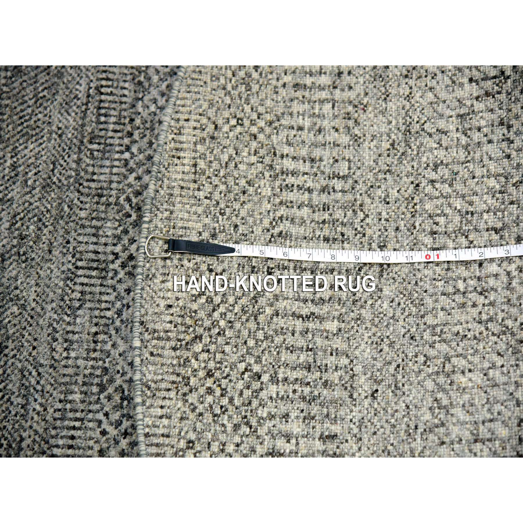 6'x6' Gauntlet Gray, Hand Knotted, Shabby Chic, Modern 100% Undyed Wool With Grass Design, Tone On Tone, Organic Sustainable Textile Oriental Round Rug HR79657 - Image 7