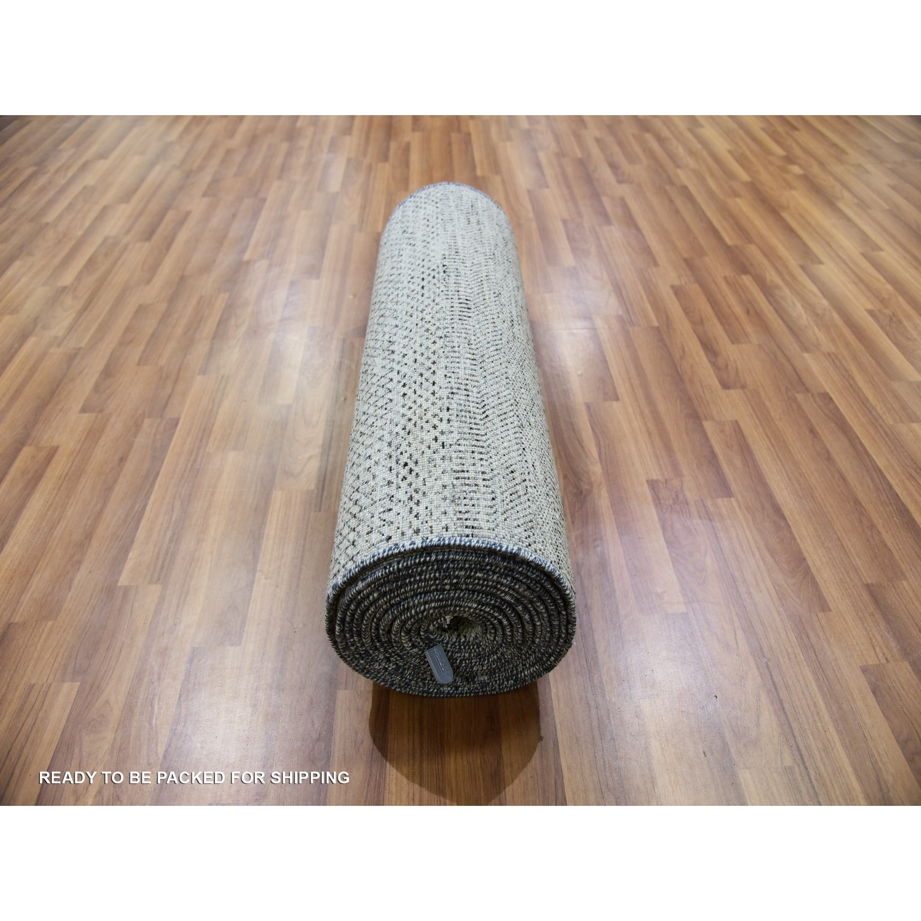 2'7"x18'4" Sabre Gray, Modern Undyed Grass Design, Velvety and Soft Wool, Tone On Tone, XL Runner Oriental Rug HR79885 - Image 7