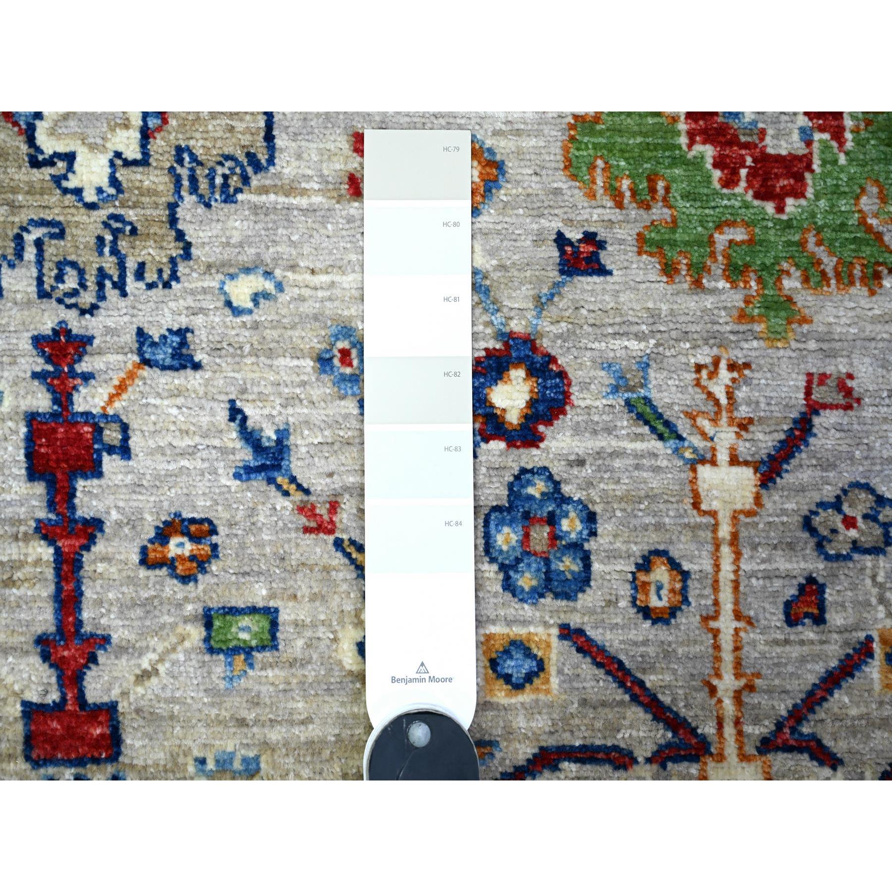 3'1"x5' White Gray, Aryana Collection, Mahal Design with Geometric Leaf Elements, Vegetable Dyes, Extra Soft Wool, Hand Knotted, Oriental Rug HR88341 - Image 3