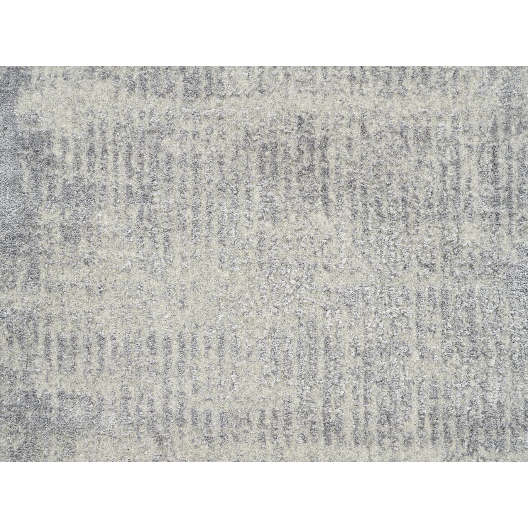 2'7"x10' Fine Jacquard Gray Hand Loomed Modern Wool and Art Silk Runner Oriental Rug HR62847 - Image 5